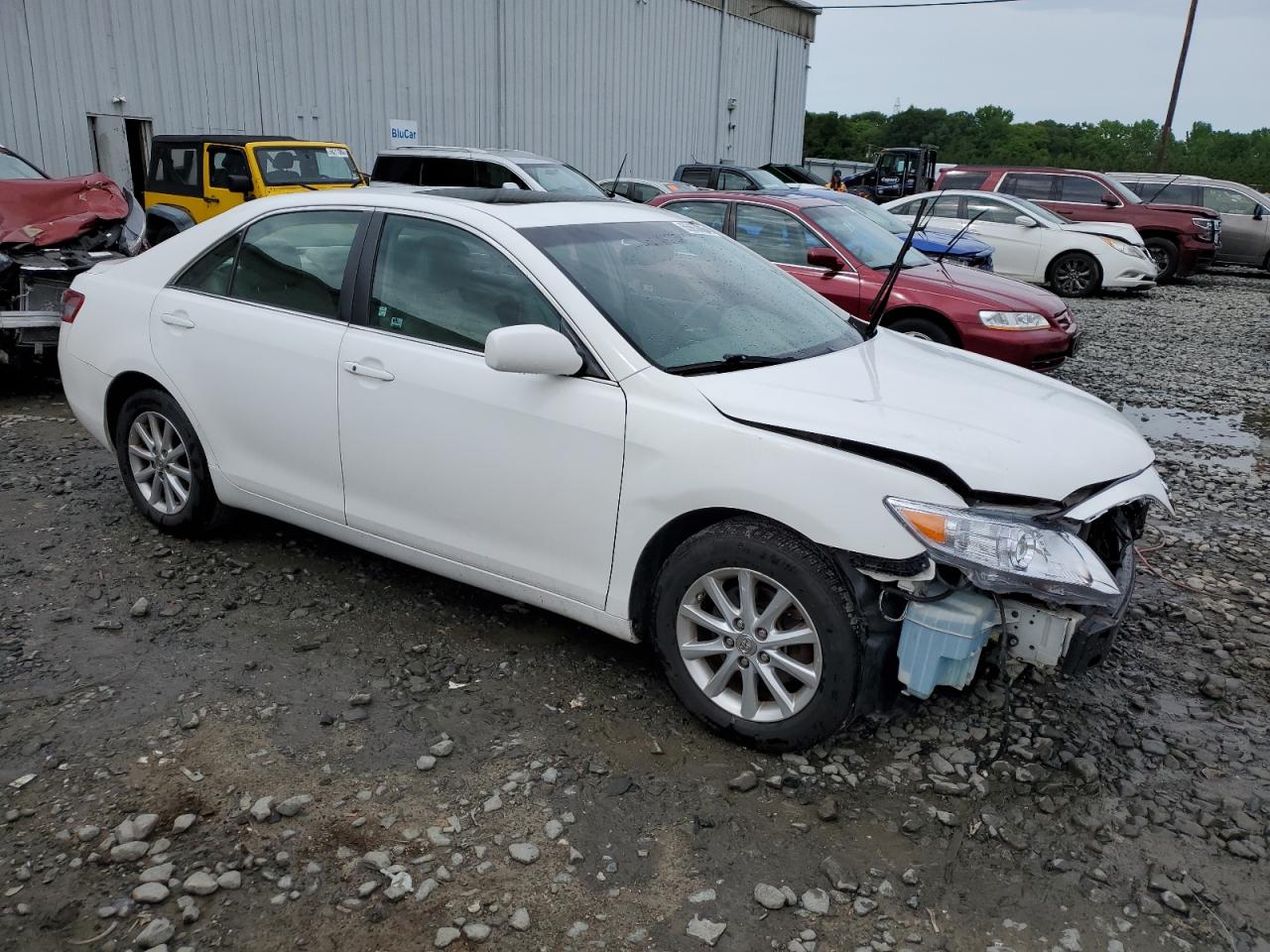 Photo 3 VIN: 4T1BK3EK1BU628381 - TOYOTA CAMRY 