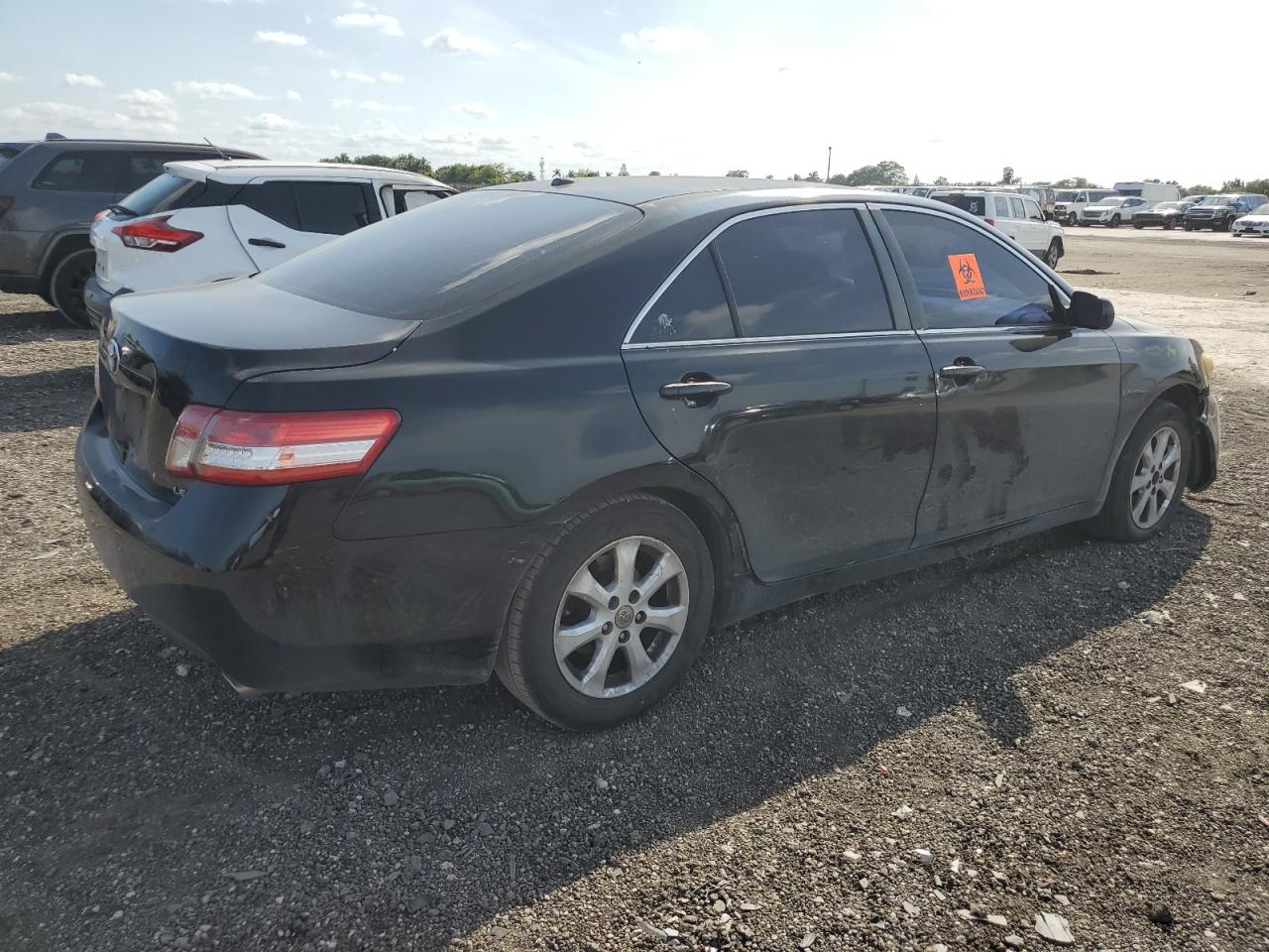 Photo 2 VIN: 4T1BK3EK2AU105384 - TOYOTA CAMRY 