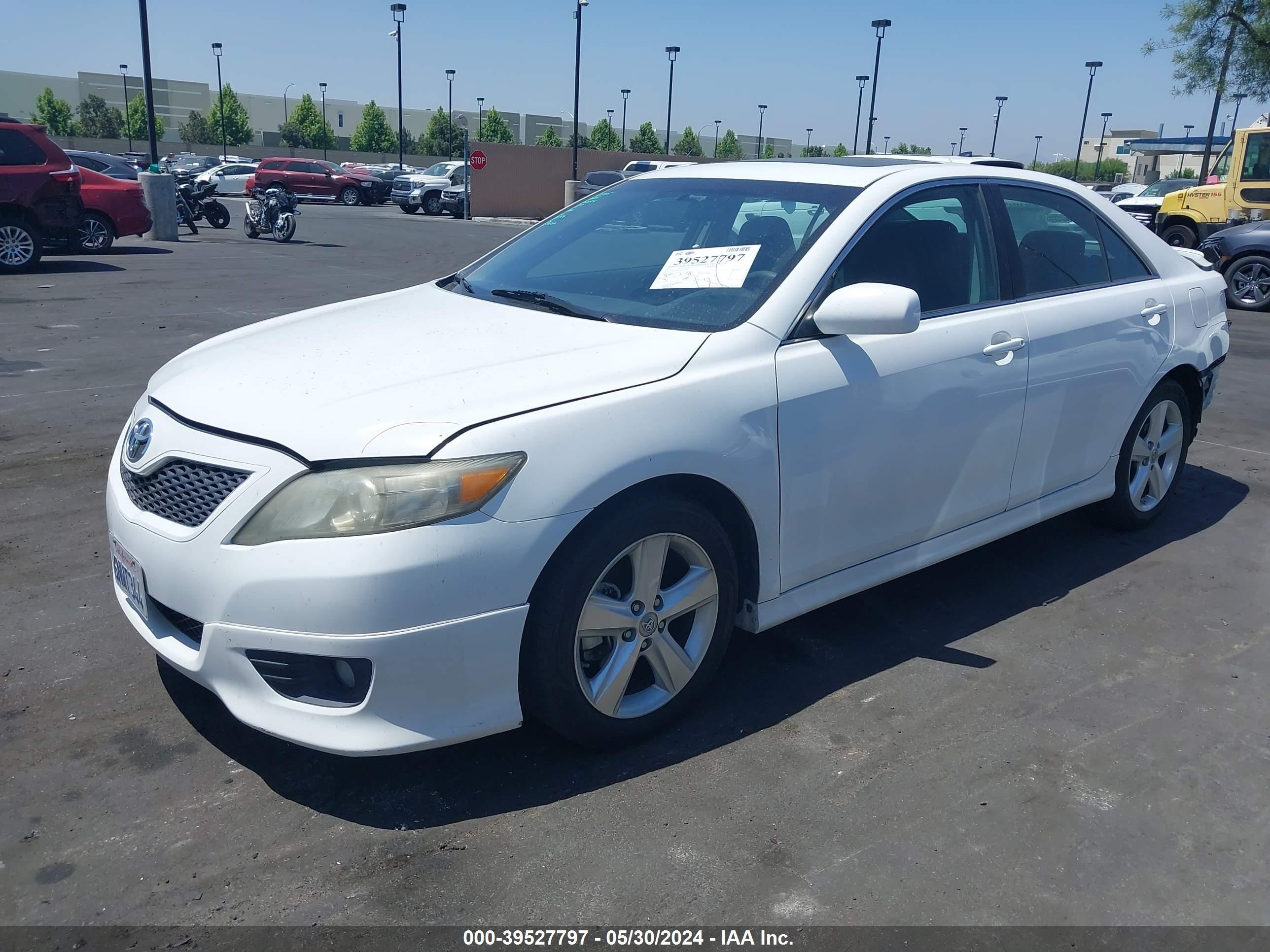 Photo 1 VIN: 4T1BK3EK2BU621228 - TOYOTA CAMRY 