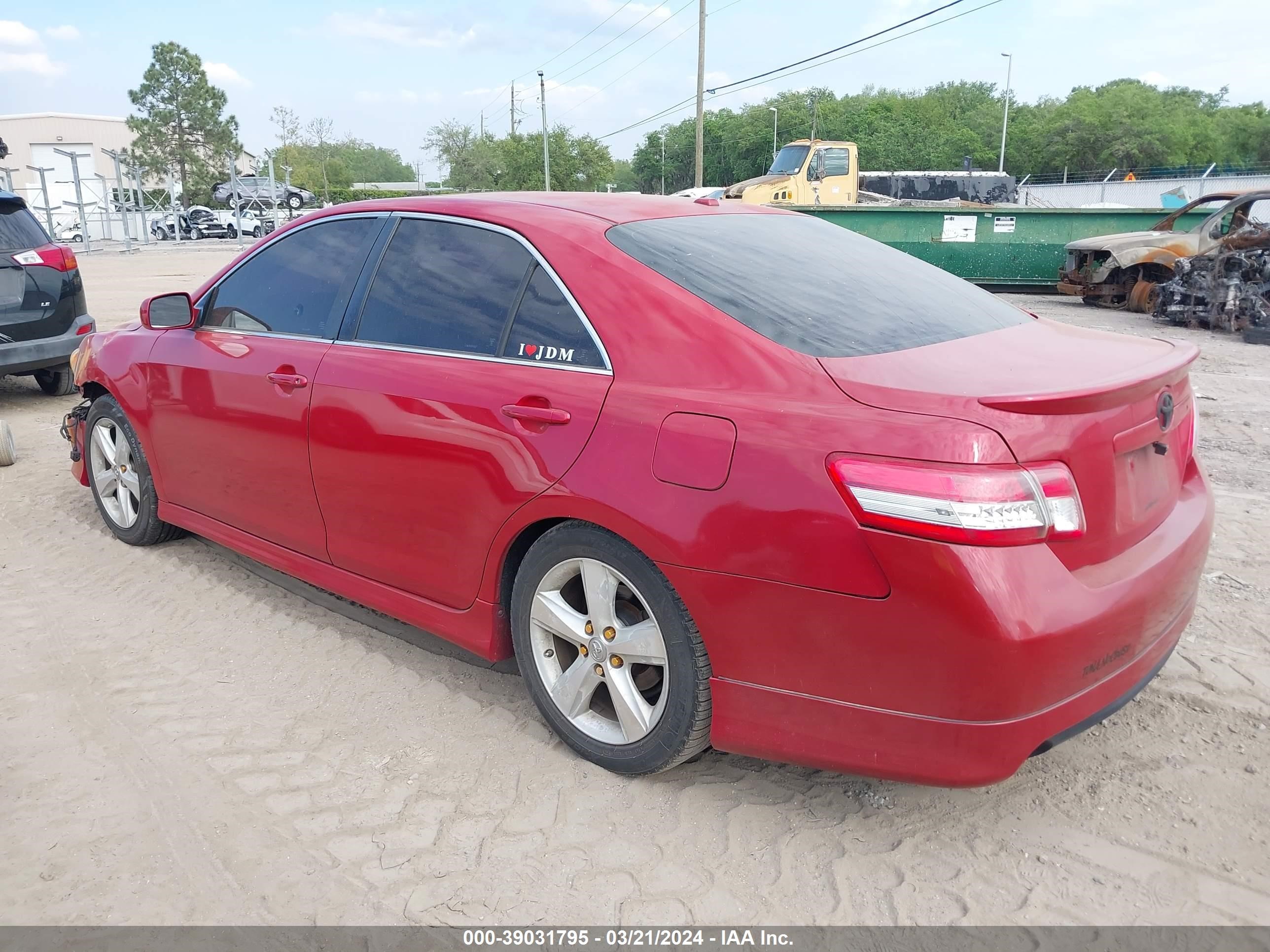 Photo 2 VIN: 4T1BK3EK3BU630679 - TOYOTA CAMRY 