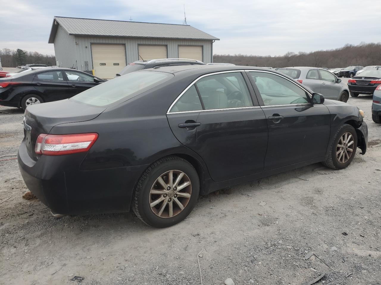 Photo 2 VIN: 4T1BK3EK4BU120065 - TOYOTA CAMRY 