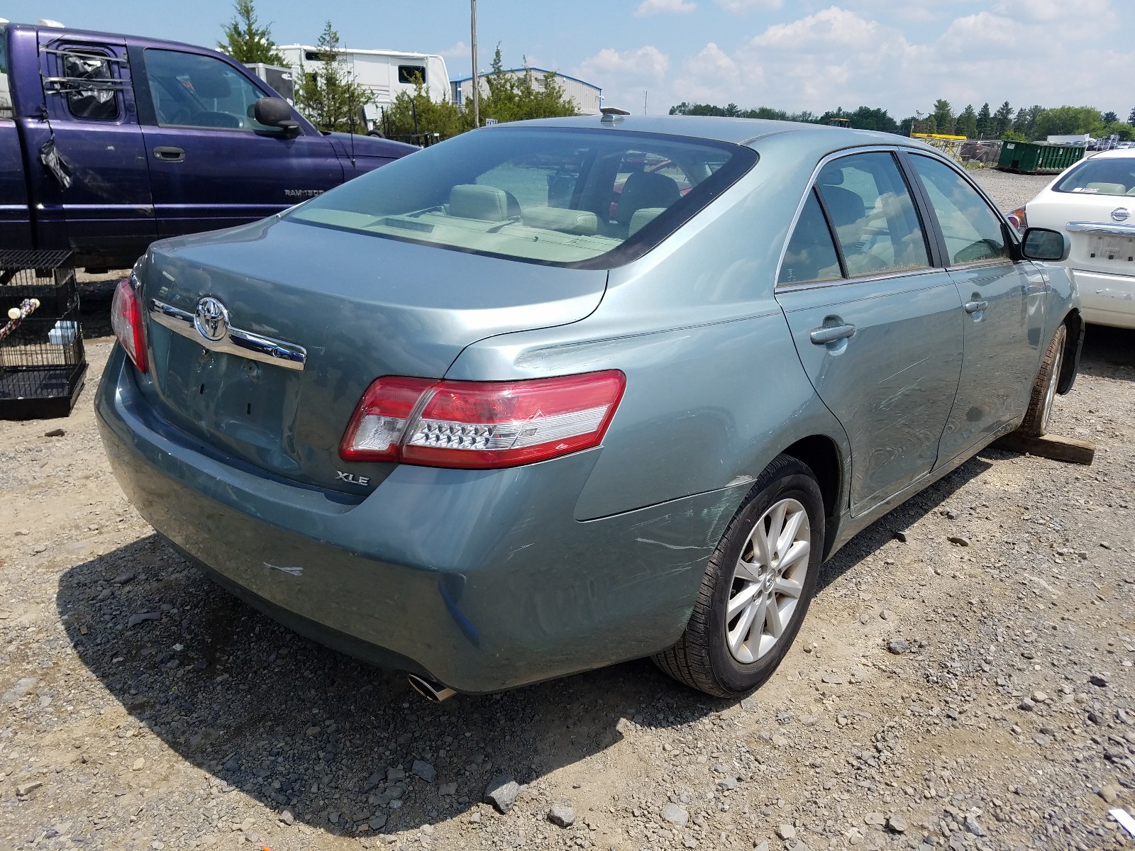 Photo 3 VIN: 4T1BK3EK4BU615351 - TOYOTA CAMRY SE 