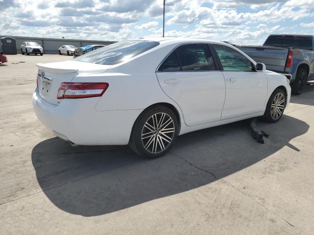 Photo 2 VIN: 4T1BK3EK4BU630366 - TOYOTA CAMRY 