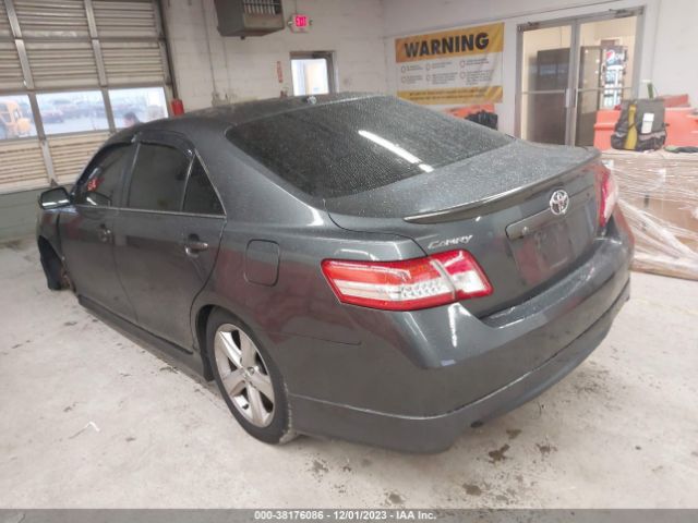 Photo 2 VIN: 4T1BK3EK5AU600890 - TOYOTA CAMRY 