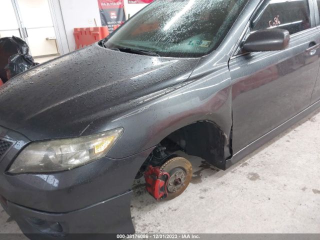 Photo 5 VIN: 4T1BK3EK5AU600890 - TOYOTA CAMRY 