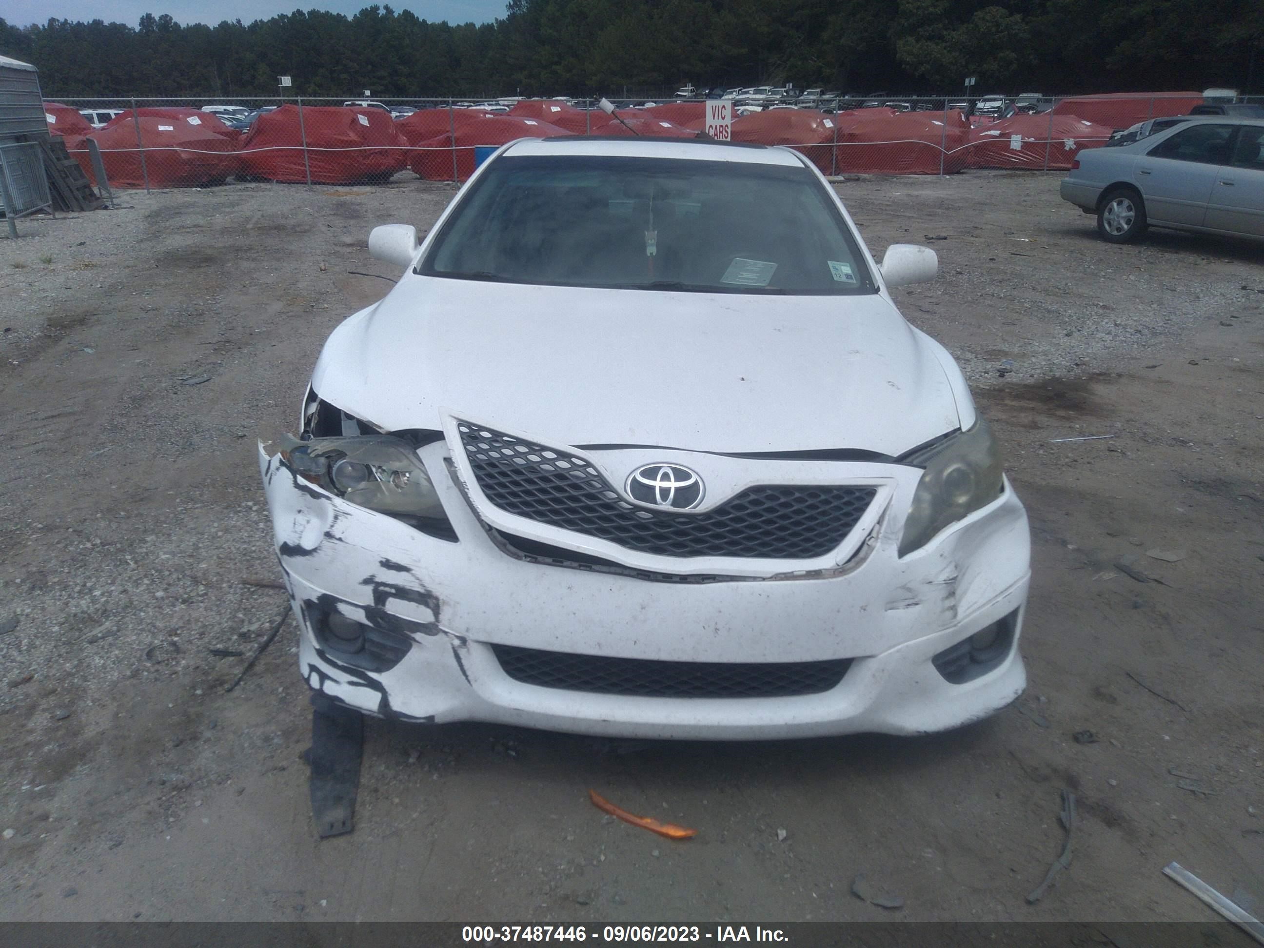 Photo 11 VIN: 4T1BK3EK5BU623670 - TOYOTA CAMRY 