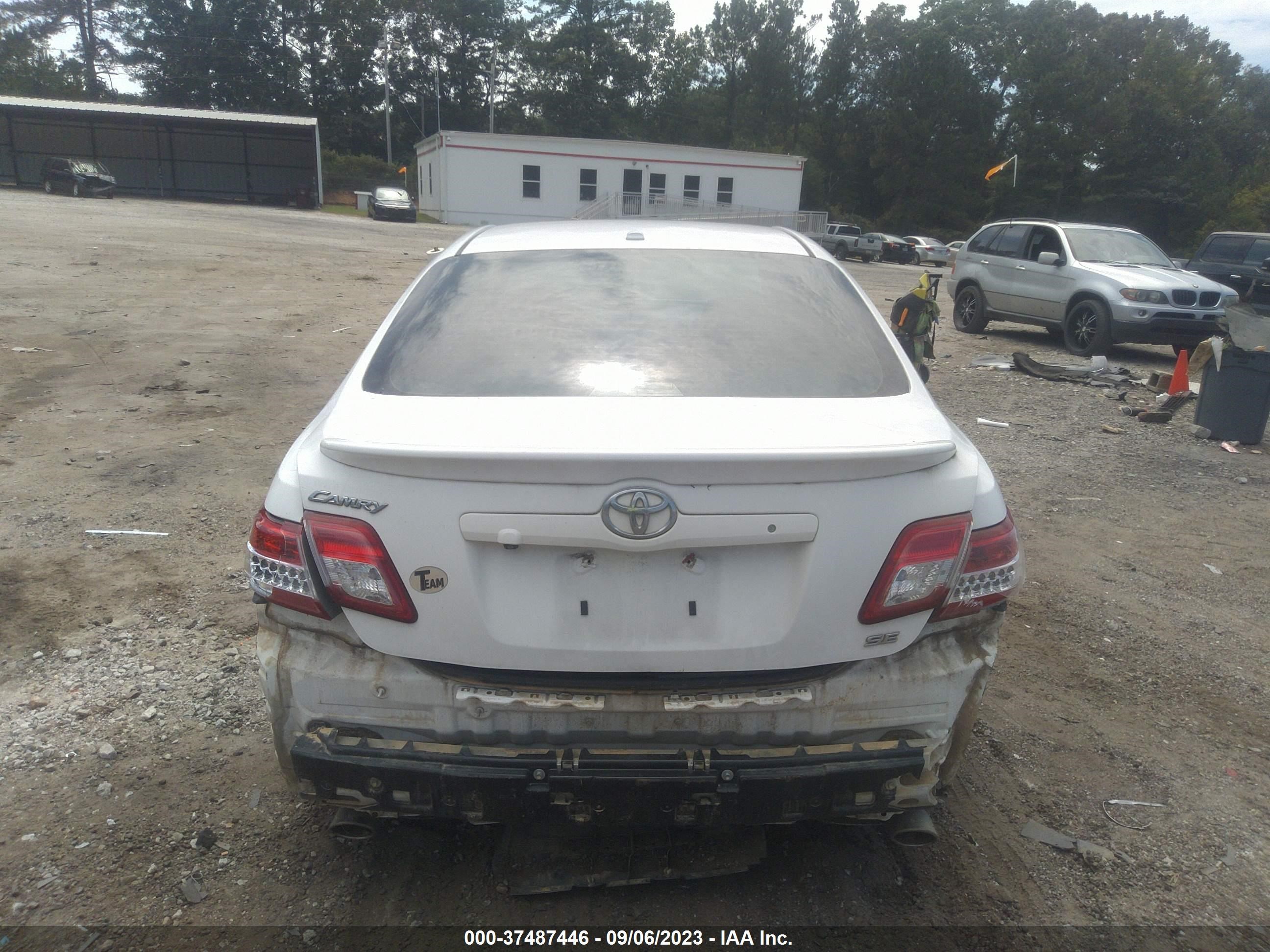 Photo 15 VIN: 4T1BK3EK5BU623670 - TOYOTA CAMRY 