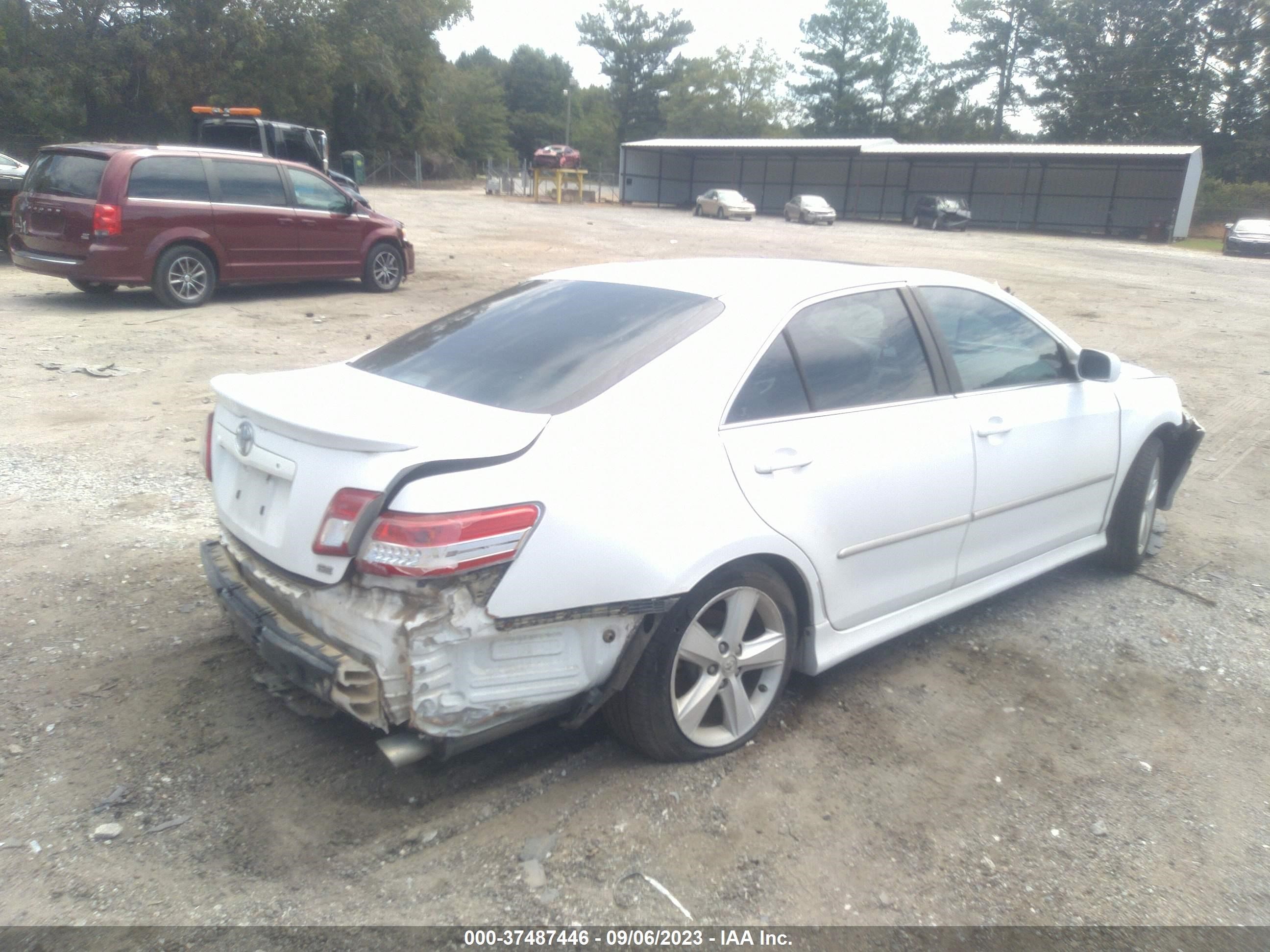 Photo 3 VIN: 4T1BK3EK5BU623670 - TOYOTA CAMRY 