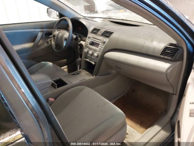 Photo 4 VIN: 4T1BK3EK6AU102052 - TOYOTA CAMRY 