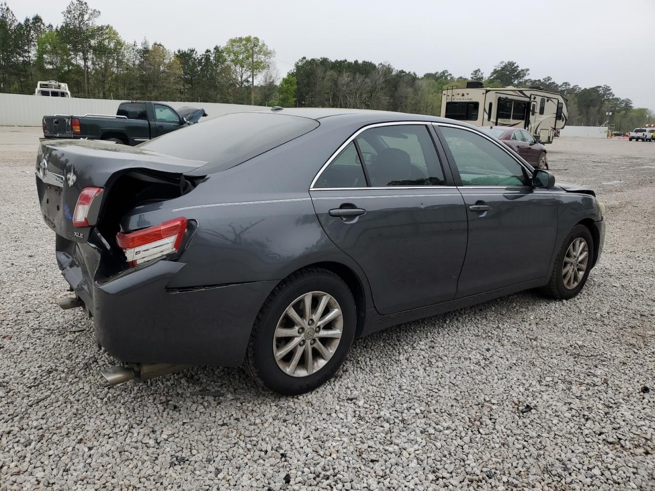 Photo 2 VIN: 4T1BK3EK6BU127051 - TOYOTA CAMRY 