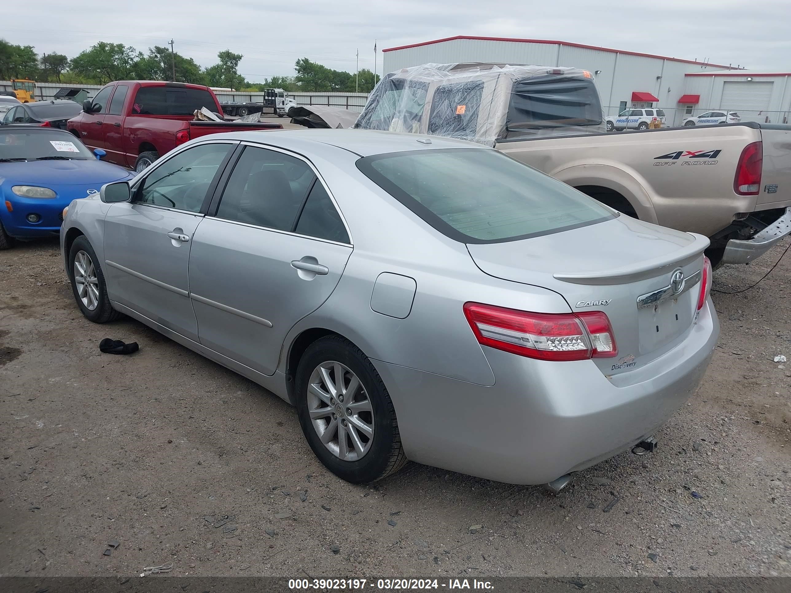 Photo 2 VIN: 4T1BK3EK7AU099467 - TOYOTA CAMRY 