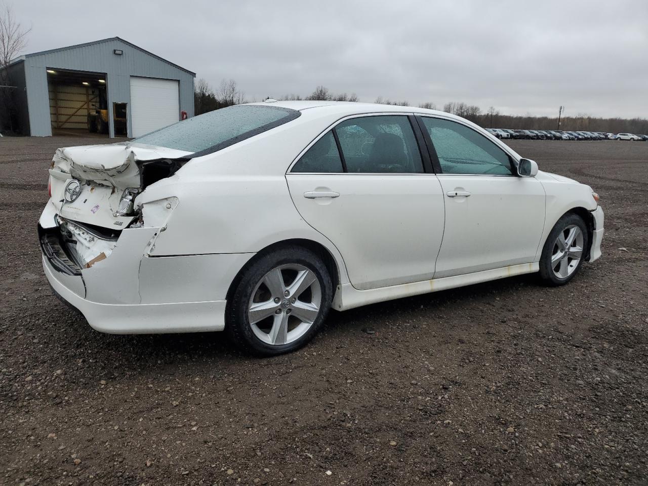 Photo 2 VIN: 4T1BK3EK7BU618597 - TOYOTA CAMRY 