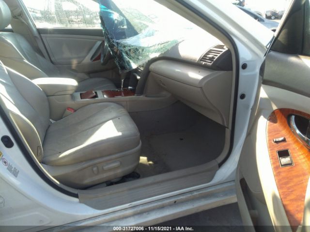 Photo 4 VIN: 4T1BK3EK8AU605470 - TOYOTA CAMRY 