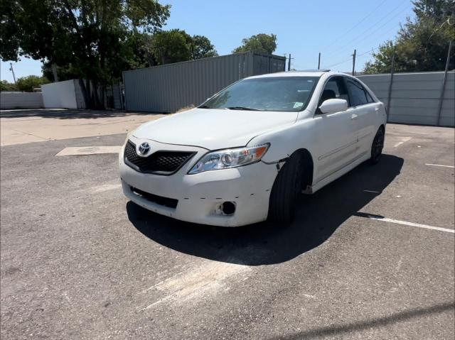 Photo 1 VIN: 4T1BK3EK9AU608040 - TOYOTA CAMRY SE 