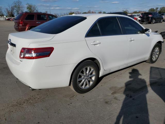 Photo 2 VIN: 4T1BK3EK9BU616639 - TOYOTA CAMRY SE 