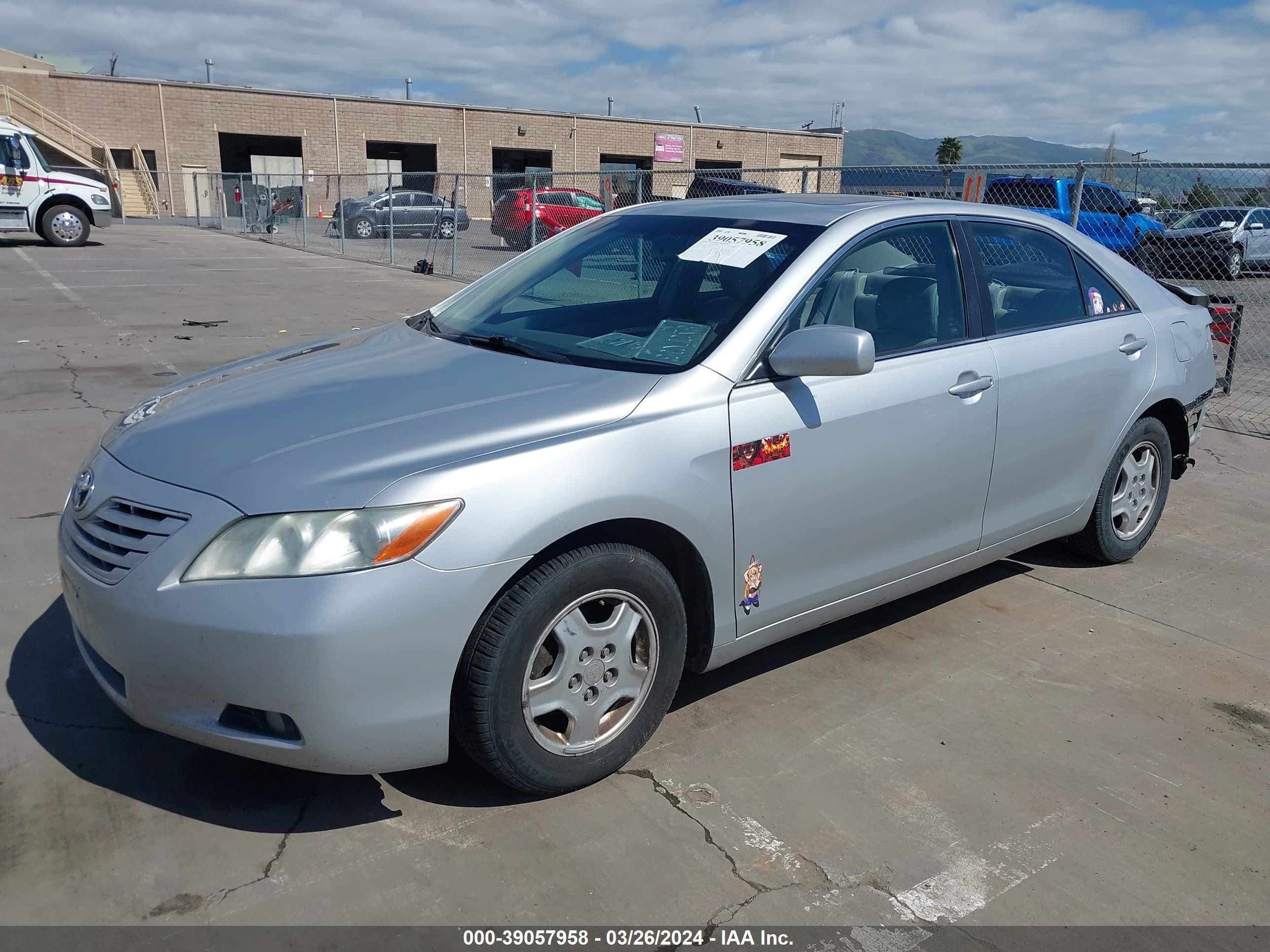 Photo 1 VIN: 4T1BK46K07U005572 - TOYOTA CAMRY 