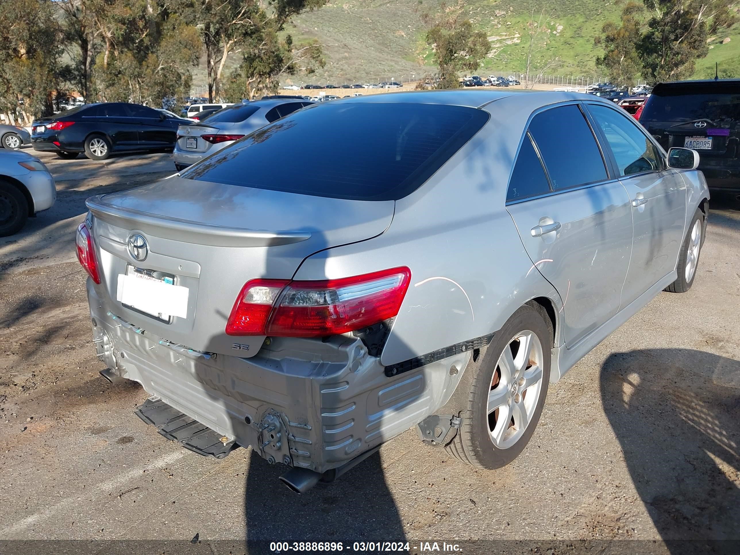 Photo 3 VIN: 4T1BK46K07U008195 - TOYOTA CAMRY 