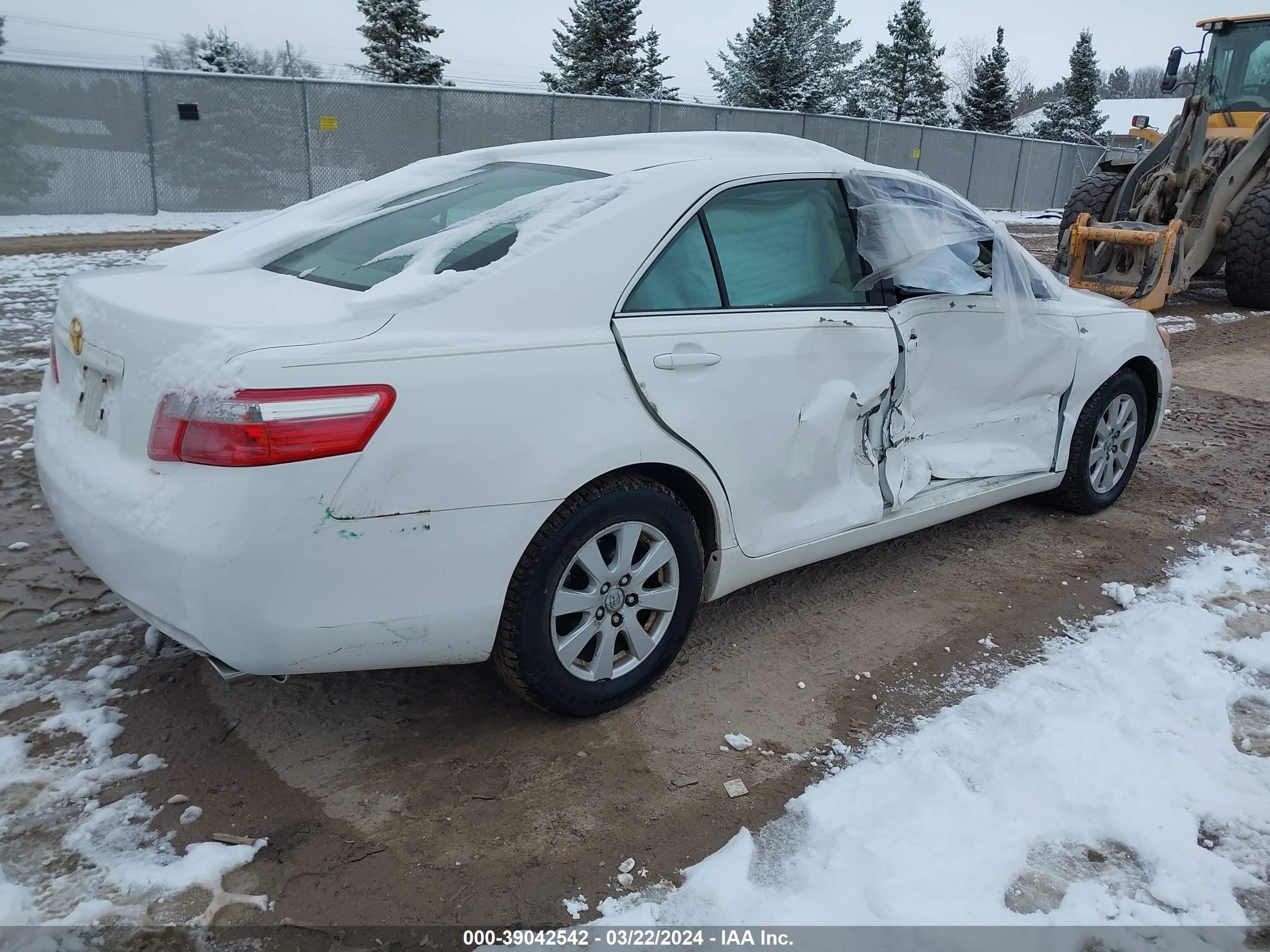 Photo 3 VIN: 4T1BK46K07U517221 - TOYOTA CAMRY 