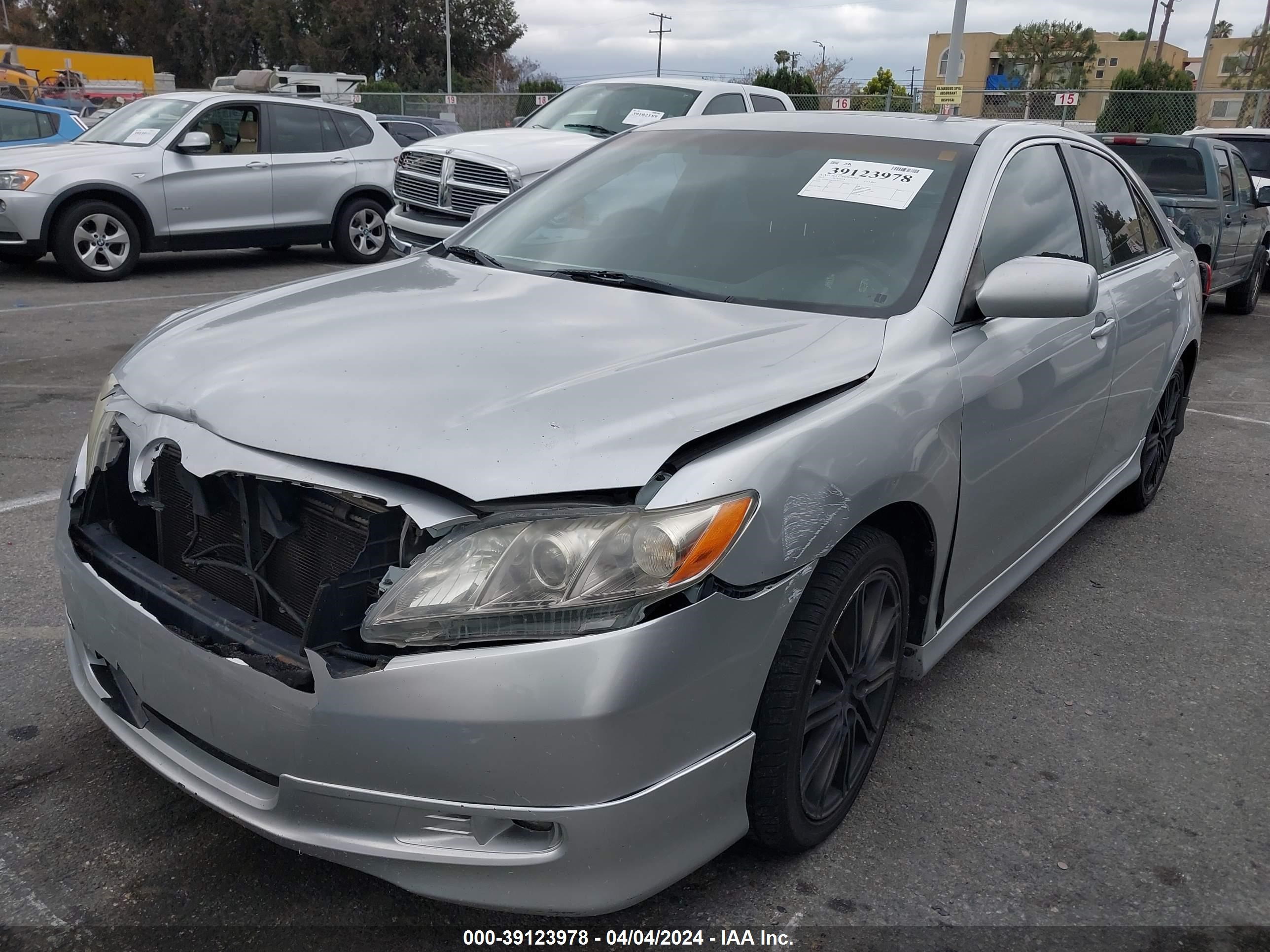 Photo 1 VIN: 4T1BK46K07U530437 - TOYOTA CAMRY 