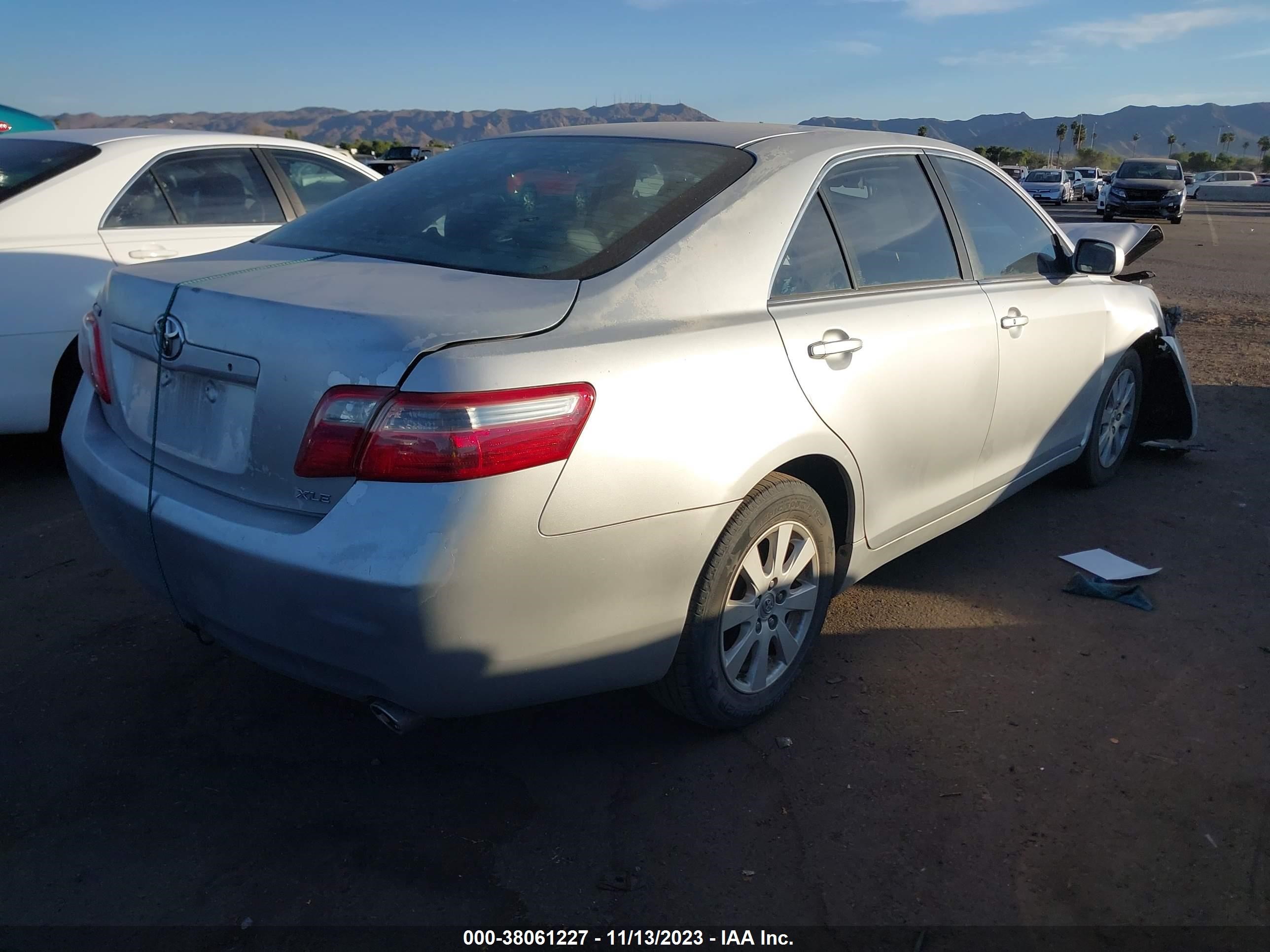 Photo 3 VIN: 4T1BK46K17U021814 - TOYOTA CAMRY 