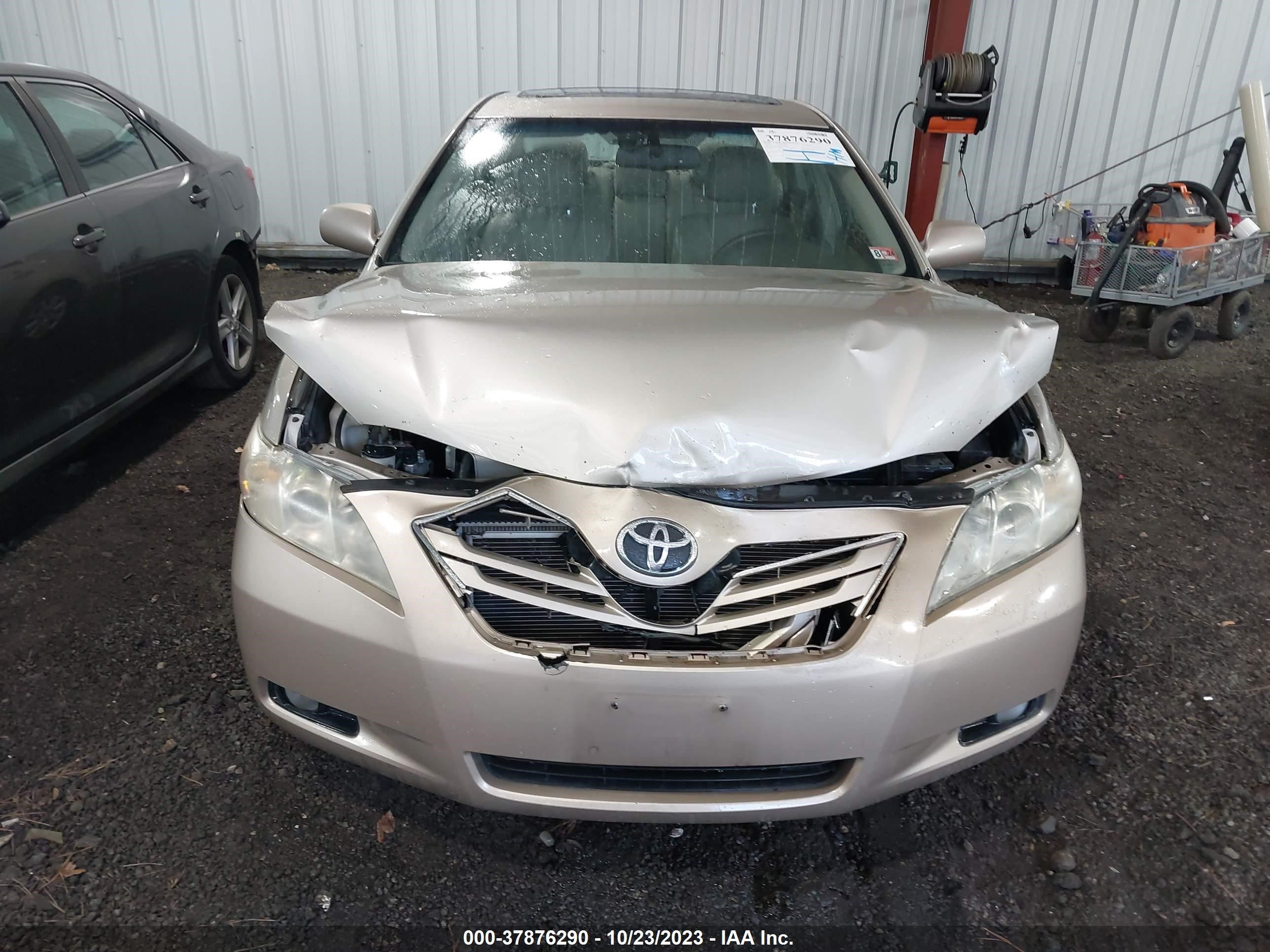 Photo 11 VIN: 4T1BK46K18U068097 - TOYOTA CAMRY 