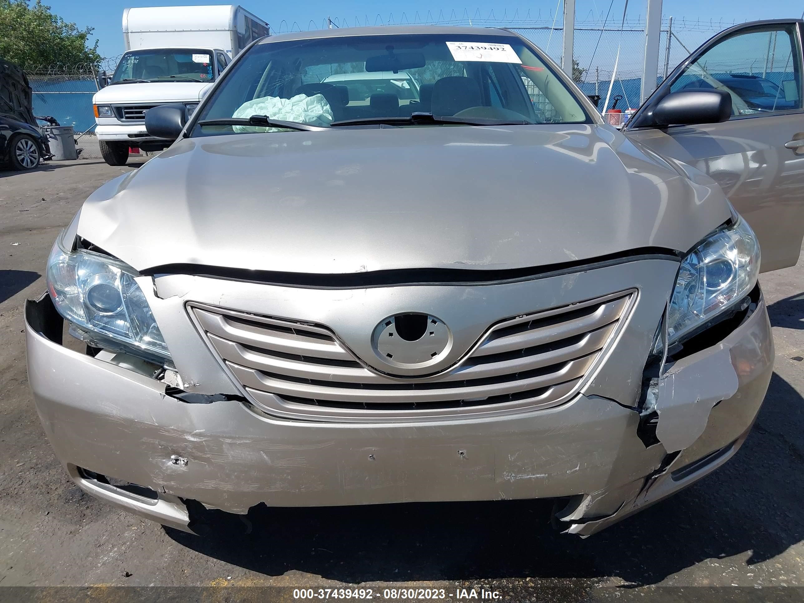 Photo 5 VIN: 4T1BK46K18U565666 - TOYOTA CAMRY 