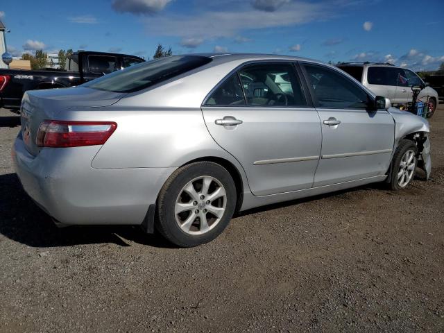 Photo 2 VIN: 4T1BK46K19U089954 - TOYOTA CAMRY SE 