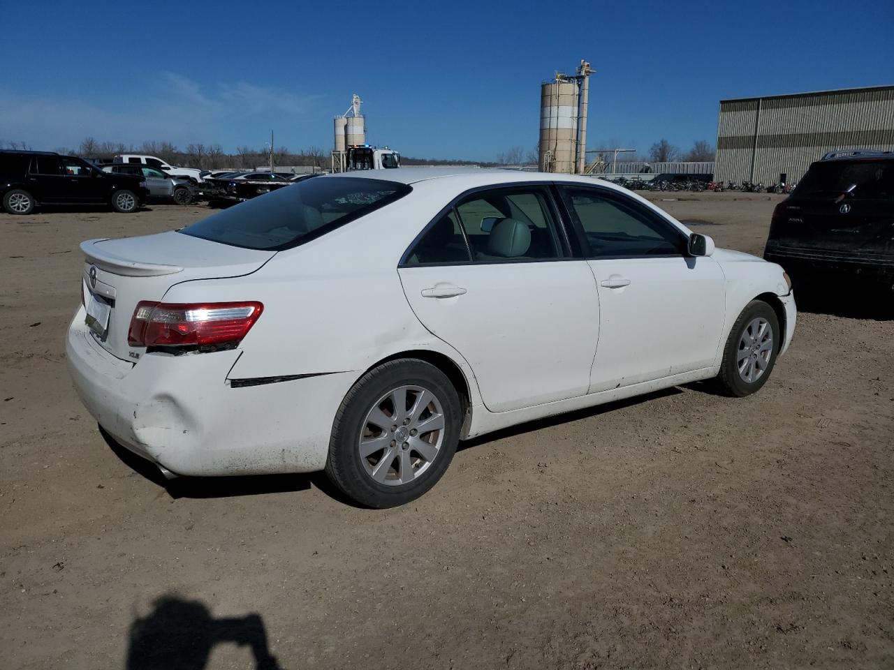 Photo 2 VIN: 4T1BK46K27U528303 - TOYOTA CAMRY 