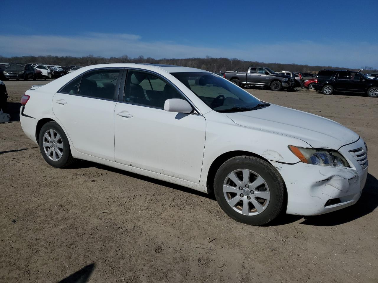 Photo 3 VIN: 4T1BK46K27U528303 - TOYOTA CAMRY 