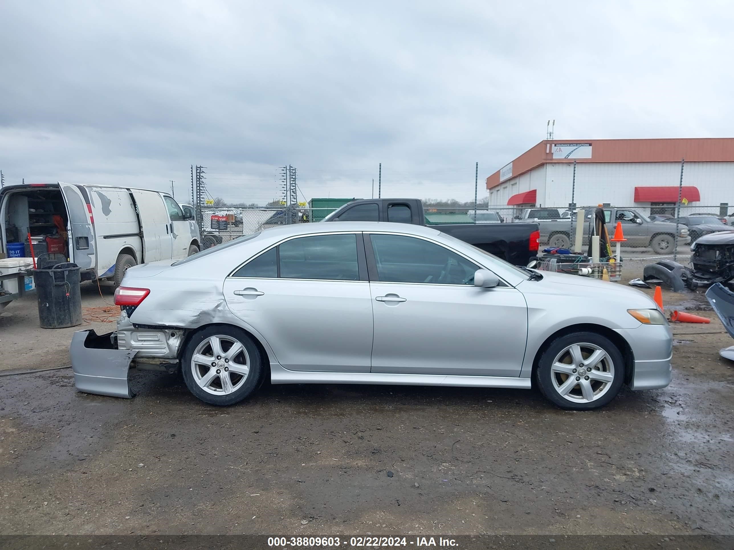 Photo 12 VIN: 4T1BK46K27U551970 - TOYOTA CAMRY 