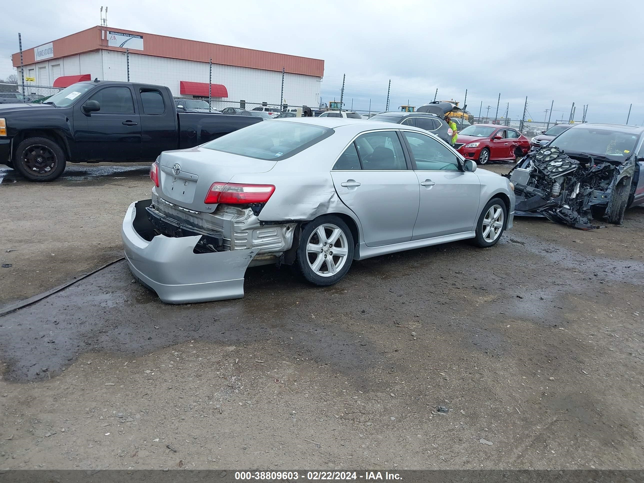 Photo 3 VIN: 4T1BK46K27U551970 - TOYOTA CAMRY 