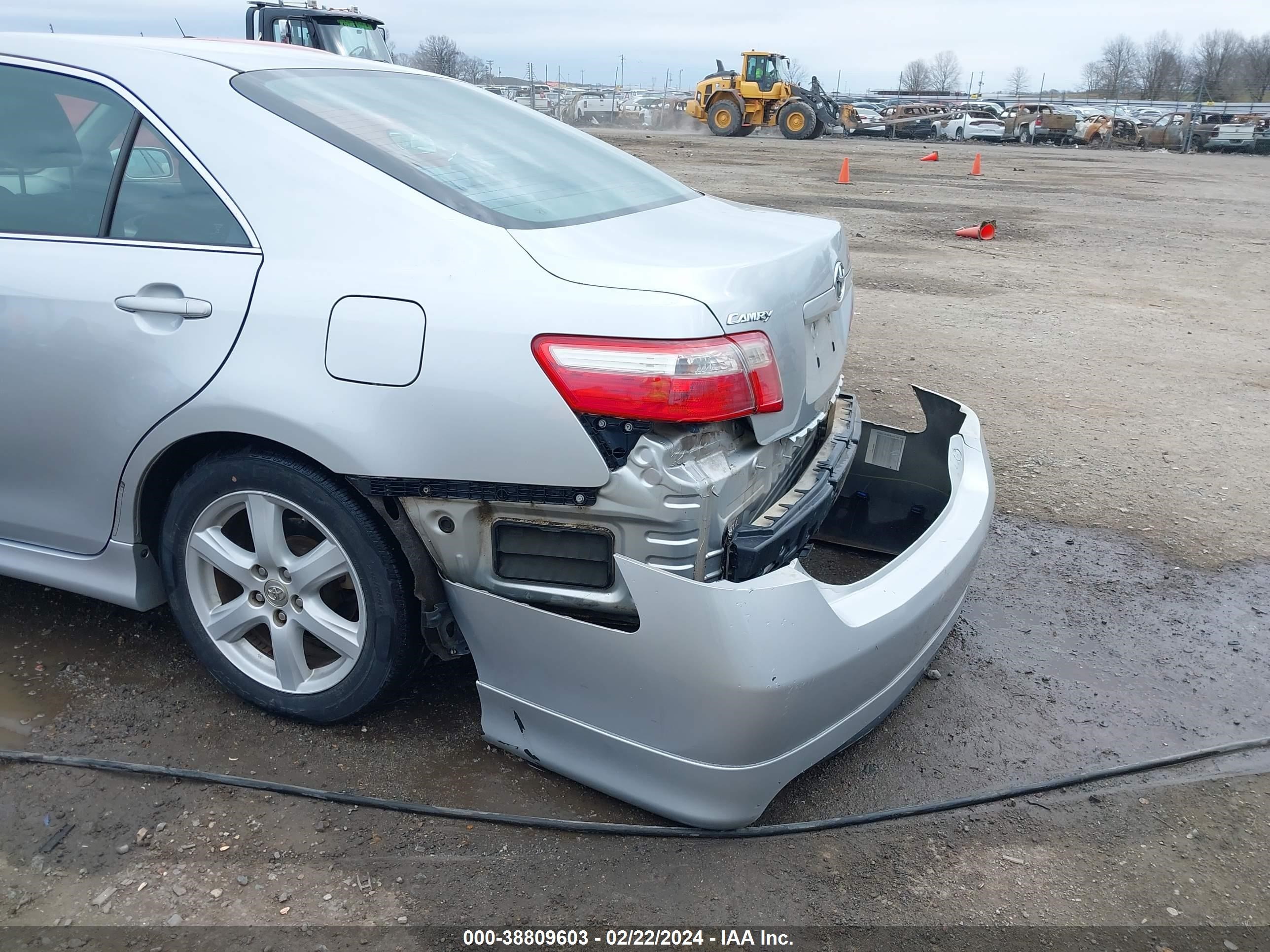 Photo 5 VIN: 4T1BK46K27U551970 - TOYOTA CAMRY 