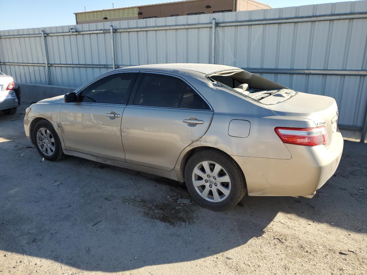 Photo 1 VIN: 4T1BK46K27U556814 - TOYOTA CAMRY 