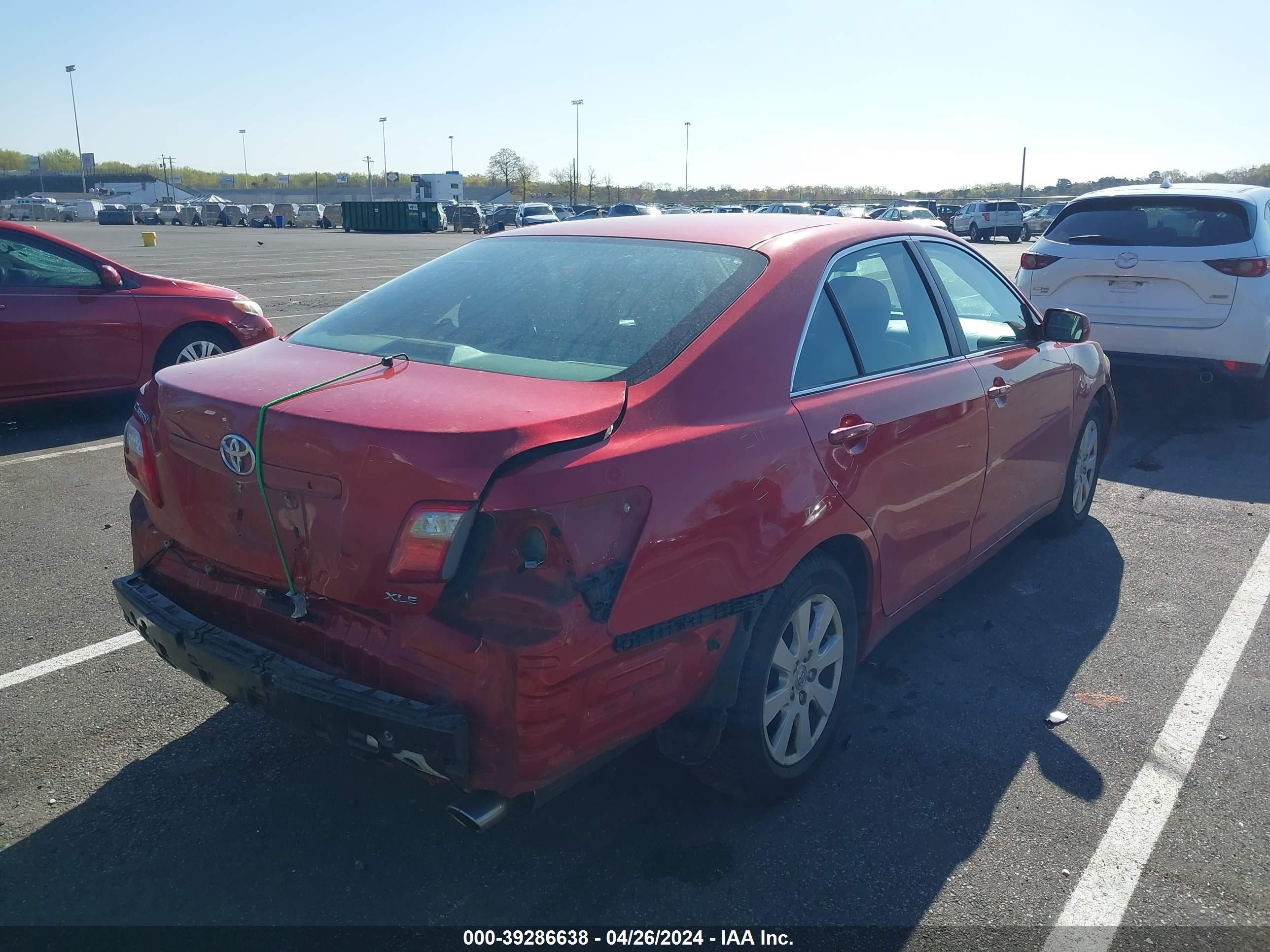 Photo 3 VIN: 4T1BK46K28U061675 - TOYOTA CAMRY 