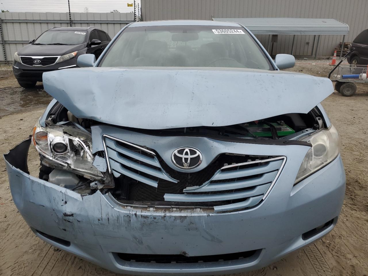 Photo 4 VIN: 4T1BK46K28U574585 - TOYOTA CAMRY 