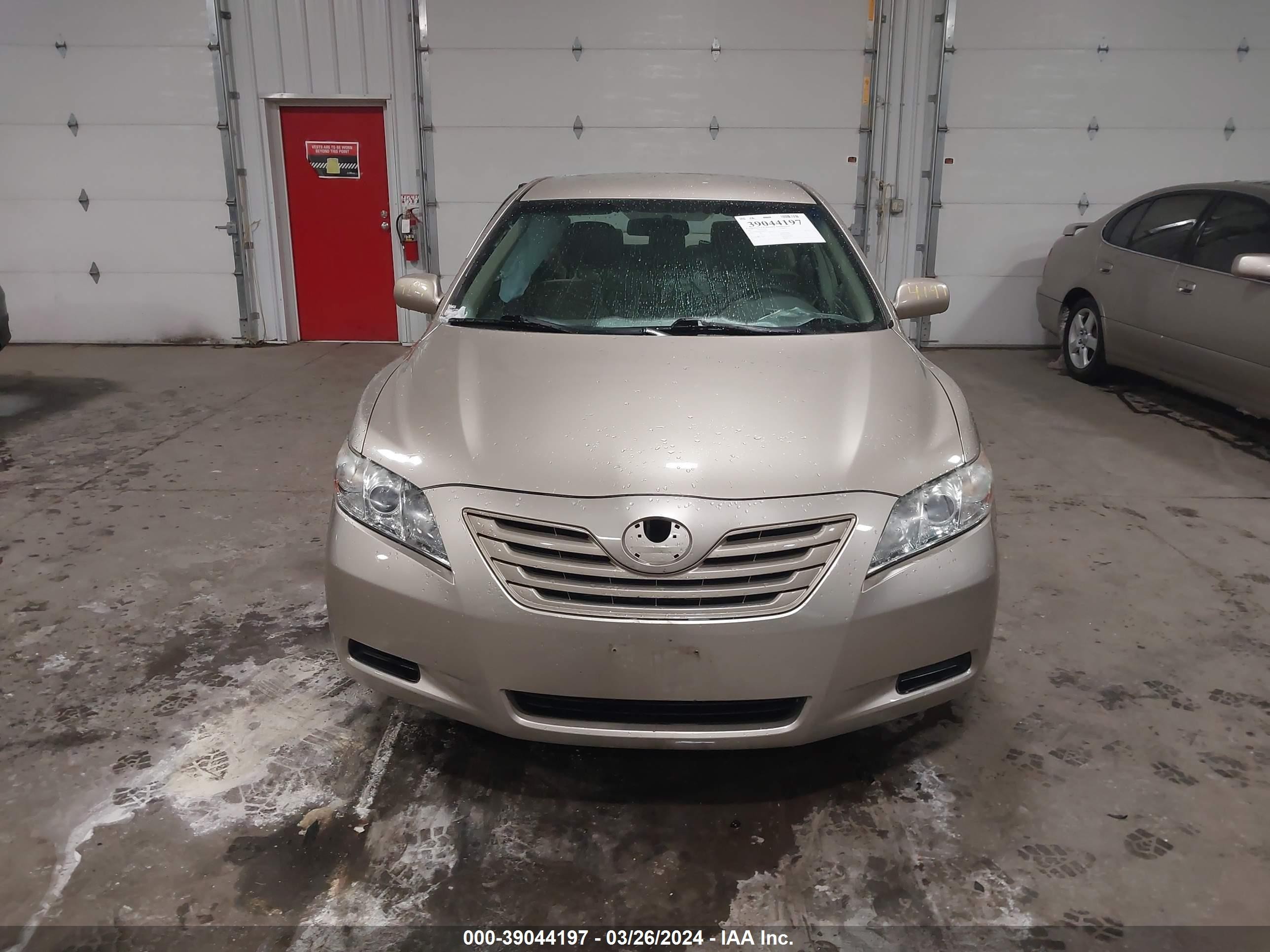 Photo 11 VIN: 4T1BK46K37U046410 - TOYOTA CAMRY 