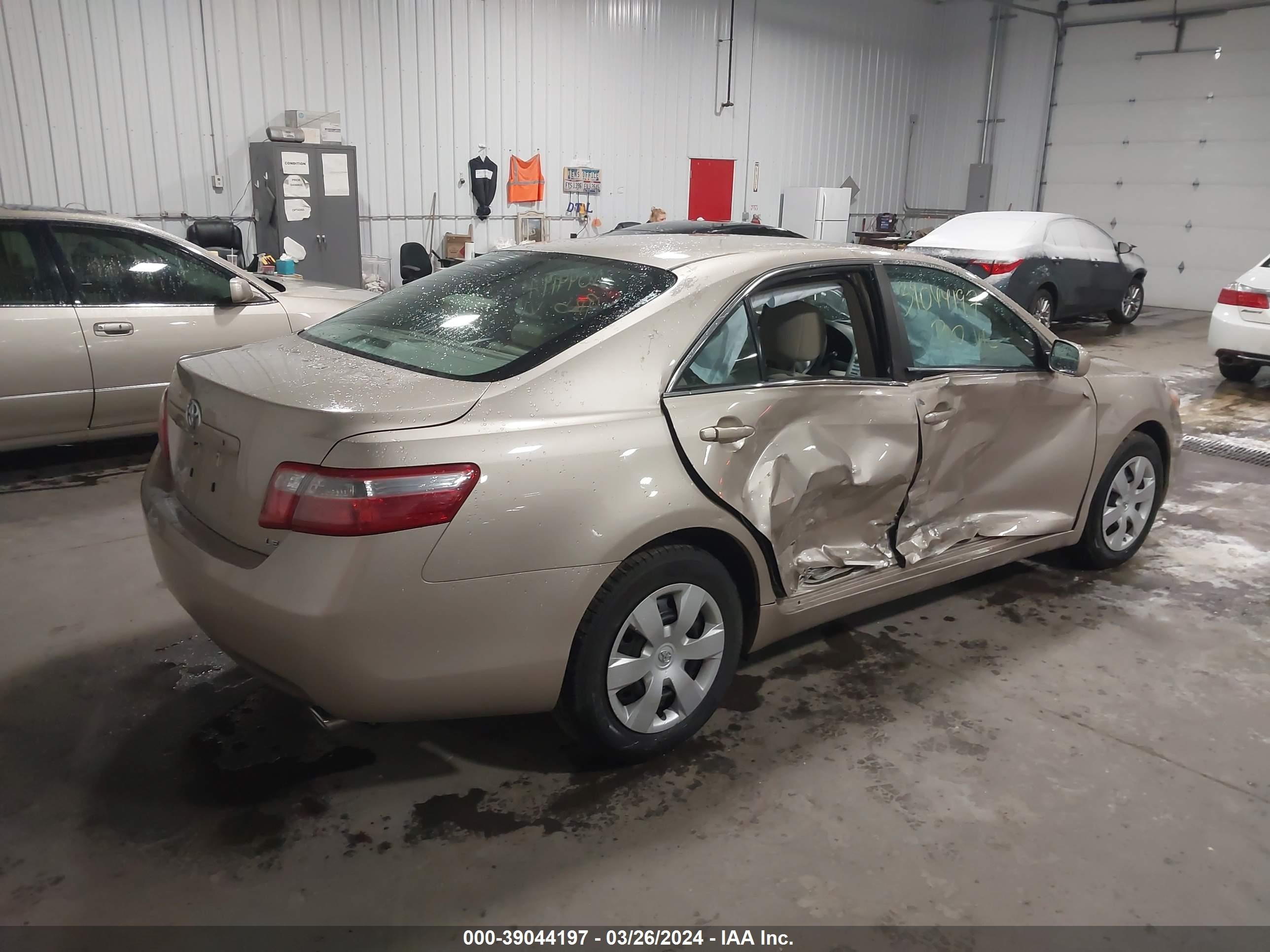 Photo 3 VIN: 4T1BK46K37U046410 - TOYOTA CAMRY 