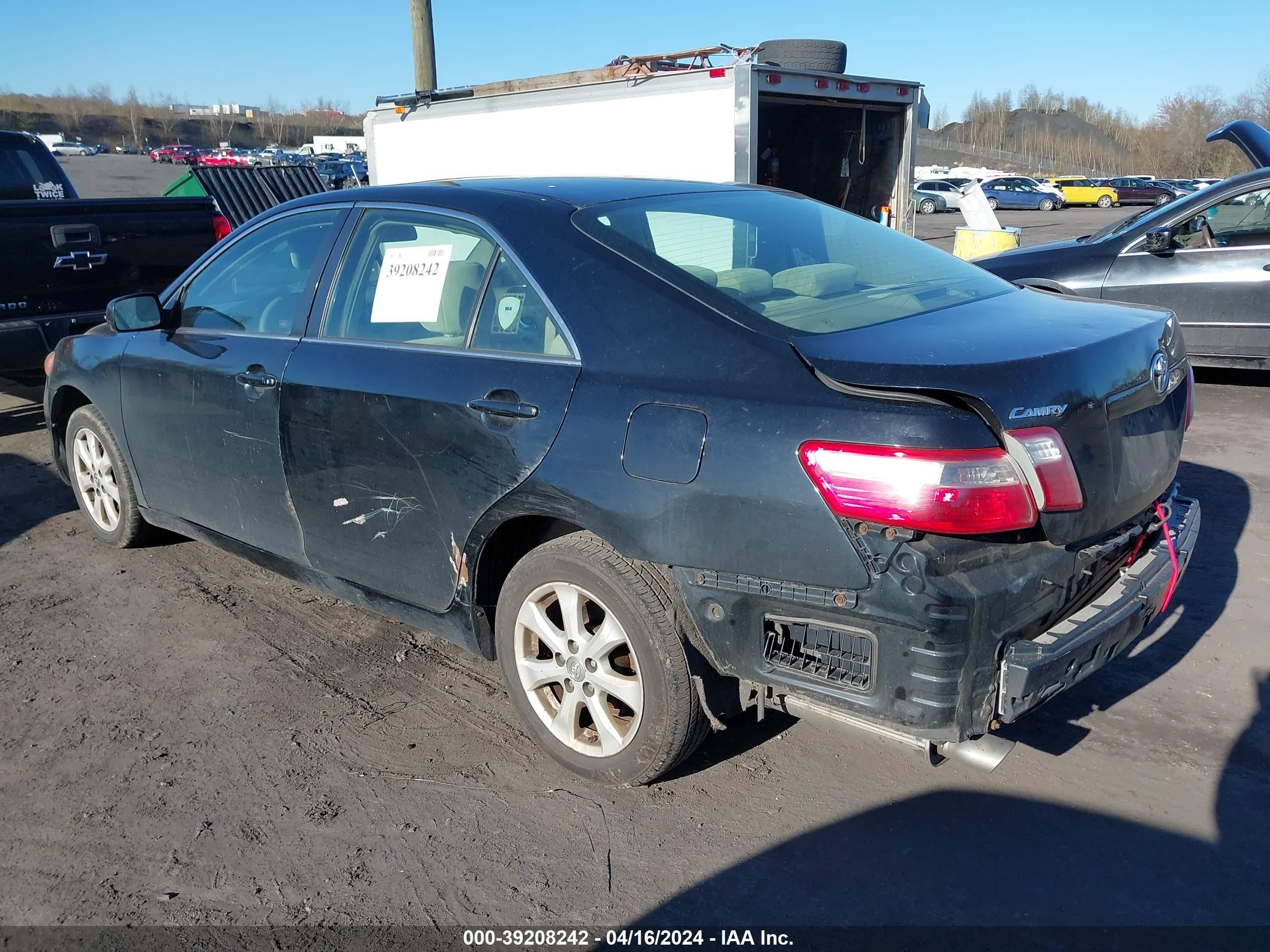 Photo 2 VIN: 4T1BK46K37U054247 - TOYOTA CAMRY 