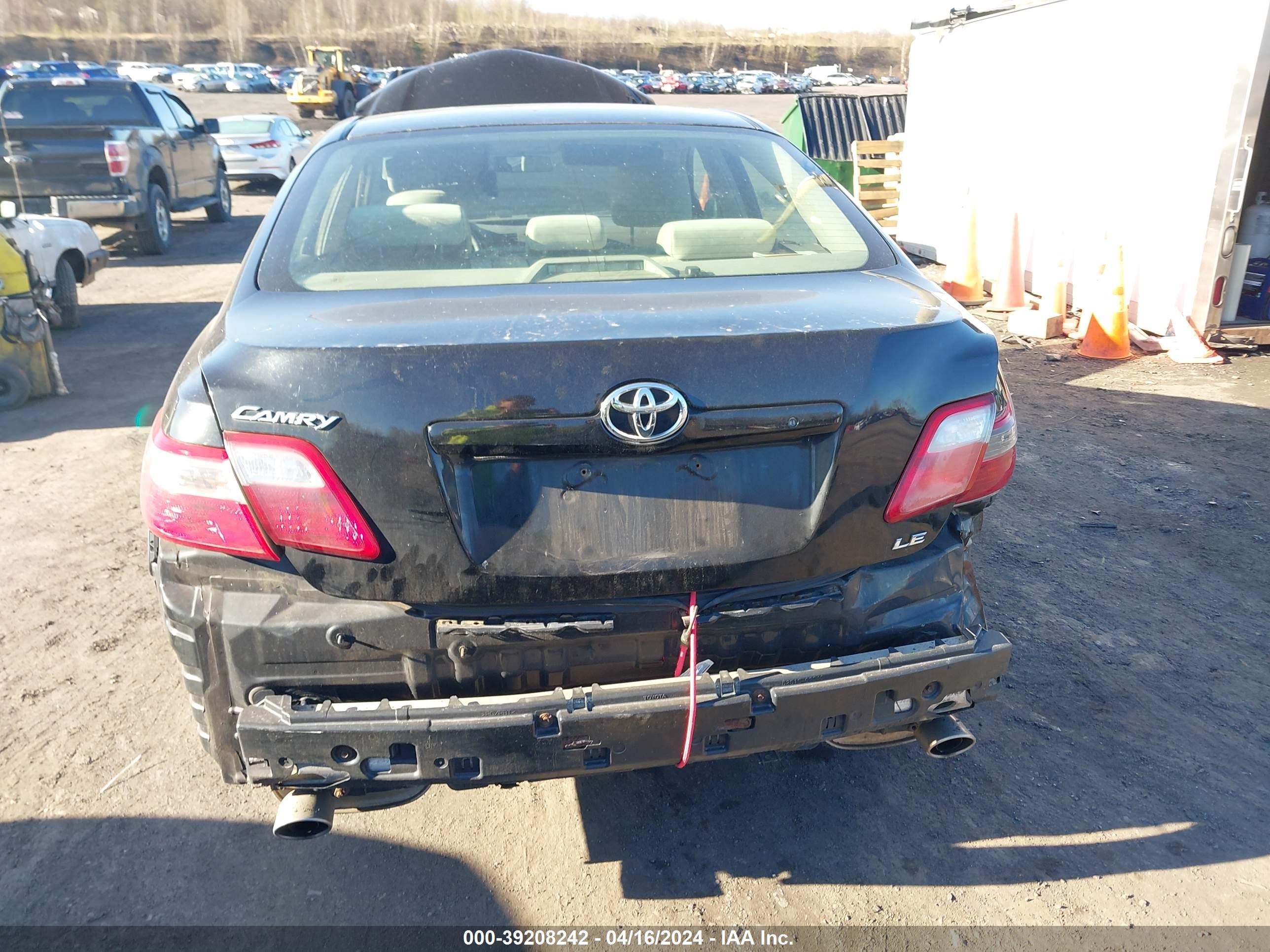 Photo 5 VIN: 4T1BK46K37U054247 - TOYOTA CAMRY 