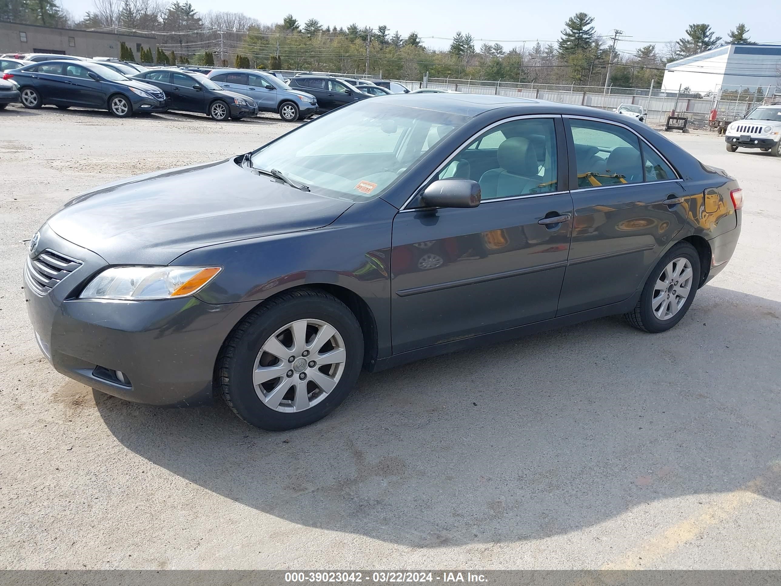 Photo 1 VIN: 4T1BK46K37U511767 - TOYOTA CAMRY 