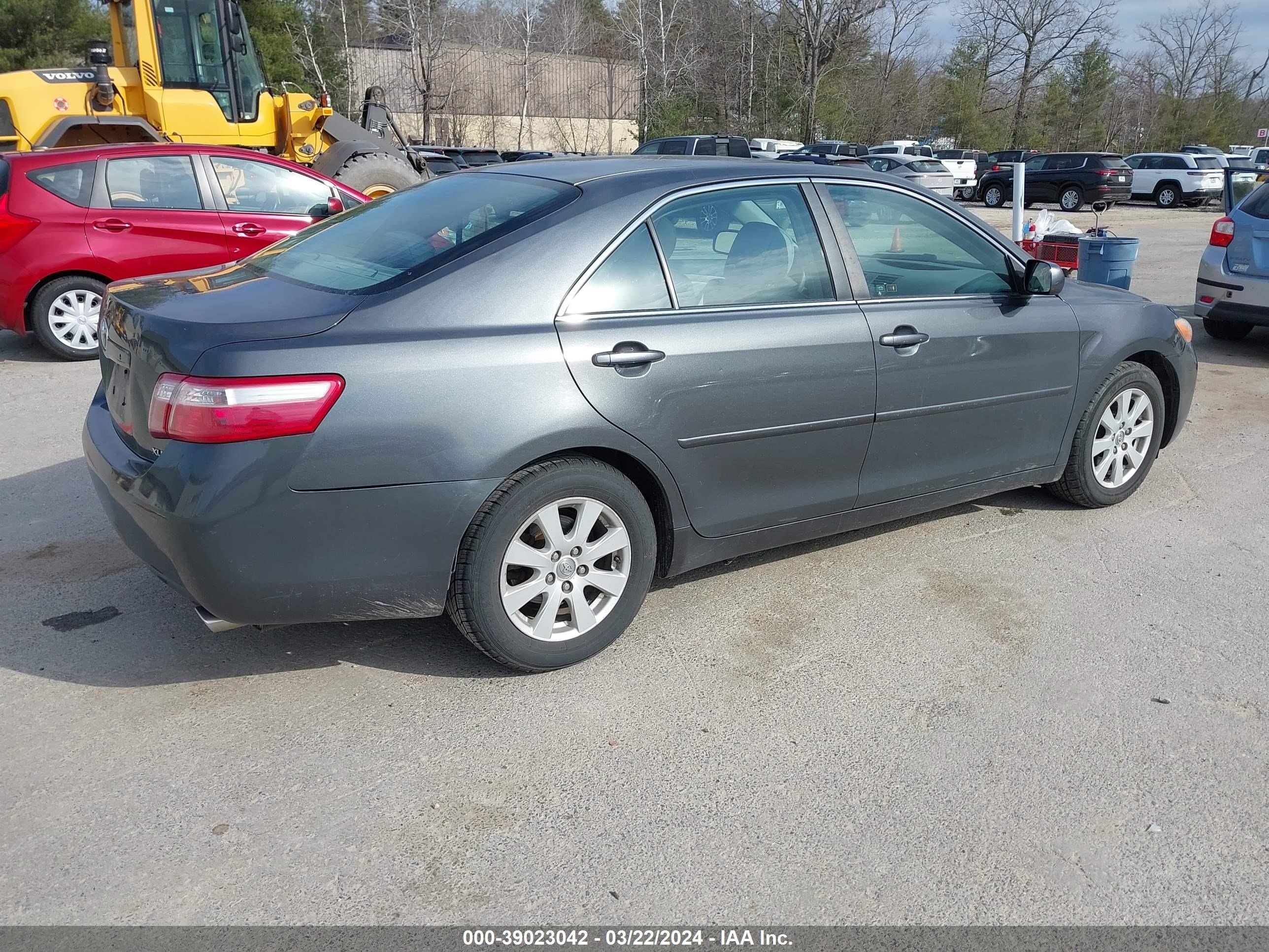 Photo 3 VIN: 4T1BK46K37U511767 - TOYOTA CAMRY 