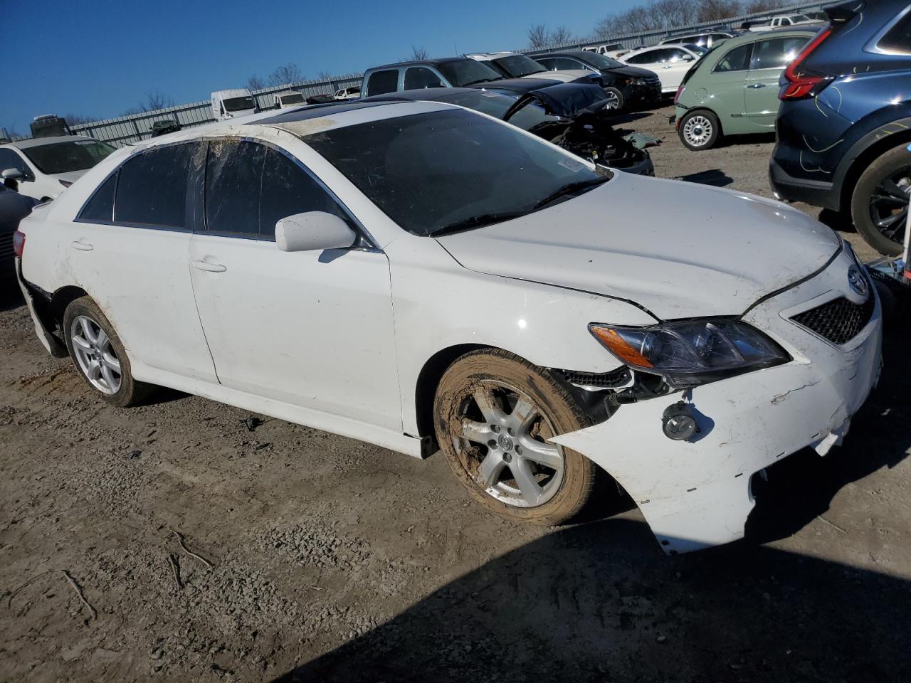 Photo 3 VIN: 4T1BK46K37U512966 - TOYOTA CAMRY 