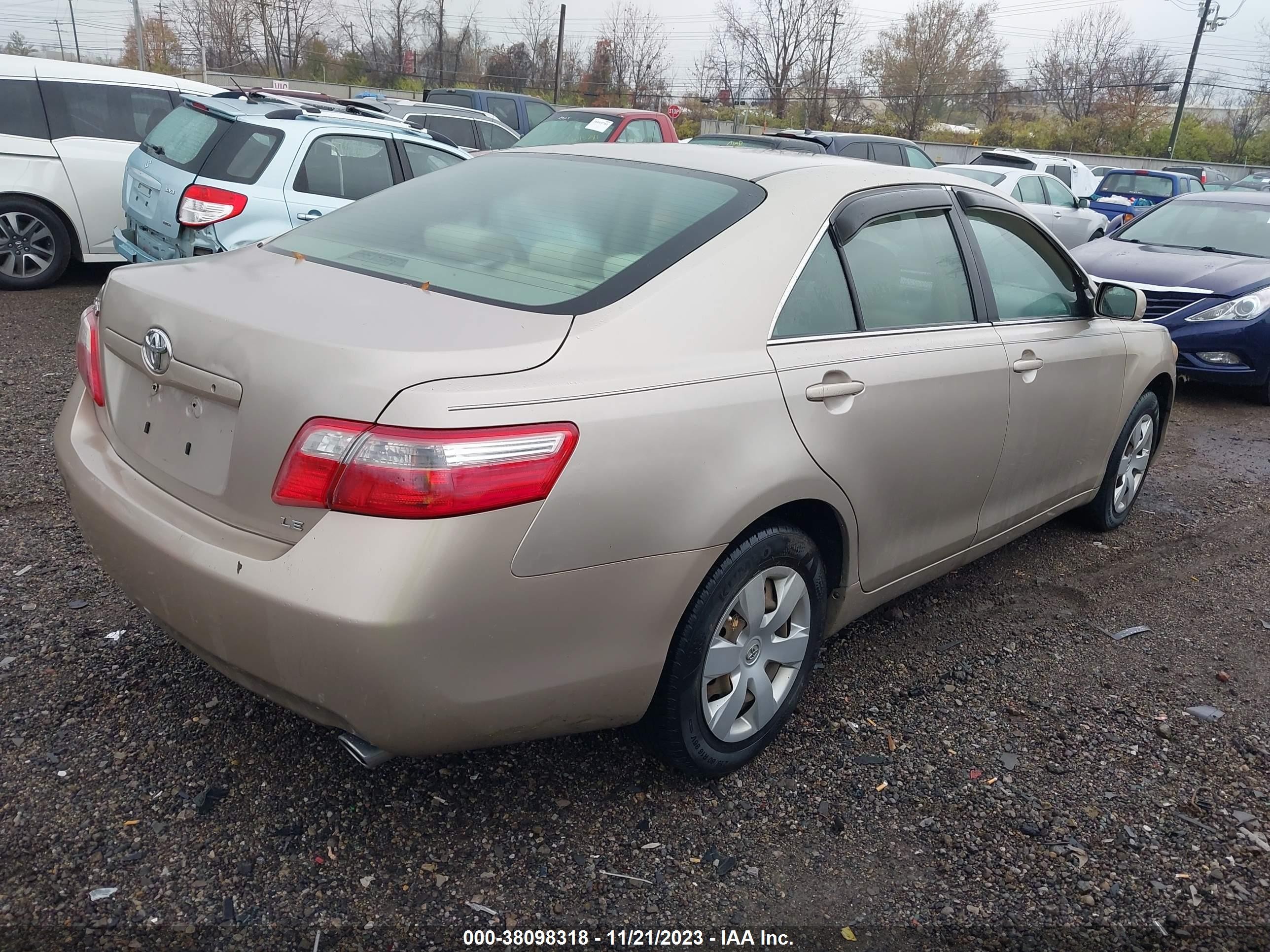 Photo 3 VIN: 4T1BK46K37U516953 - TOYOTA CAMRY 