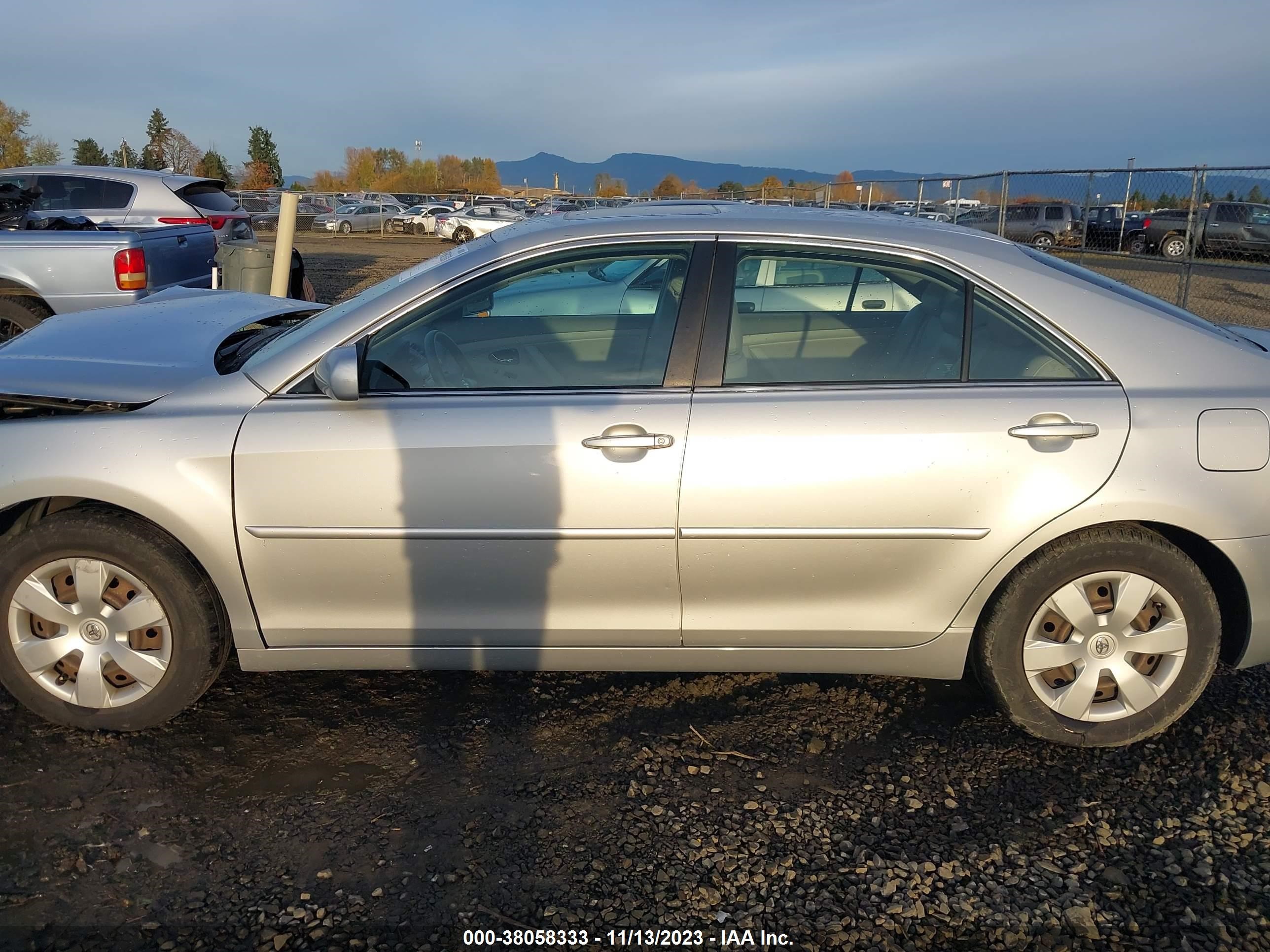 Photo 13 VIN: 4T1BK46K37U534319 - TOYOTA CAMRY 