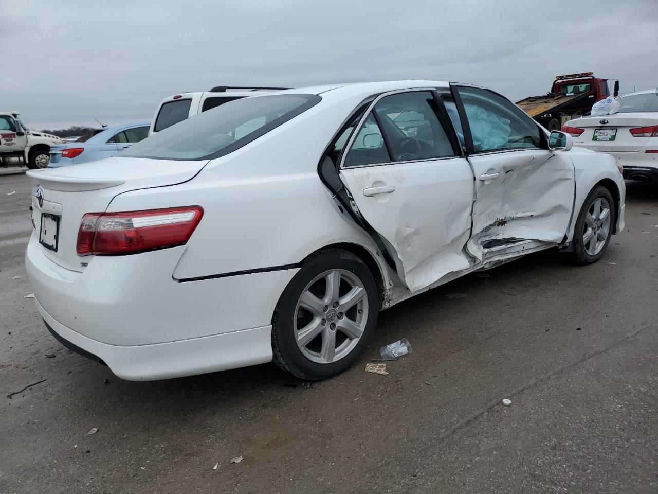 Photo 2 VIN: 4T1BK46K39U578758 - TOYOTA CAMRY 