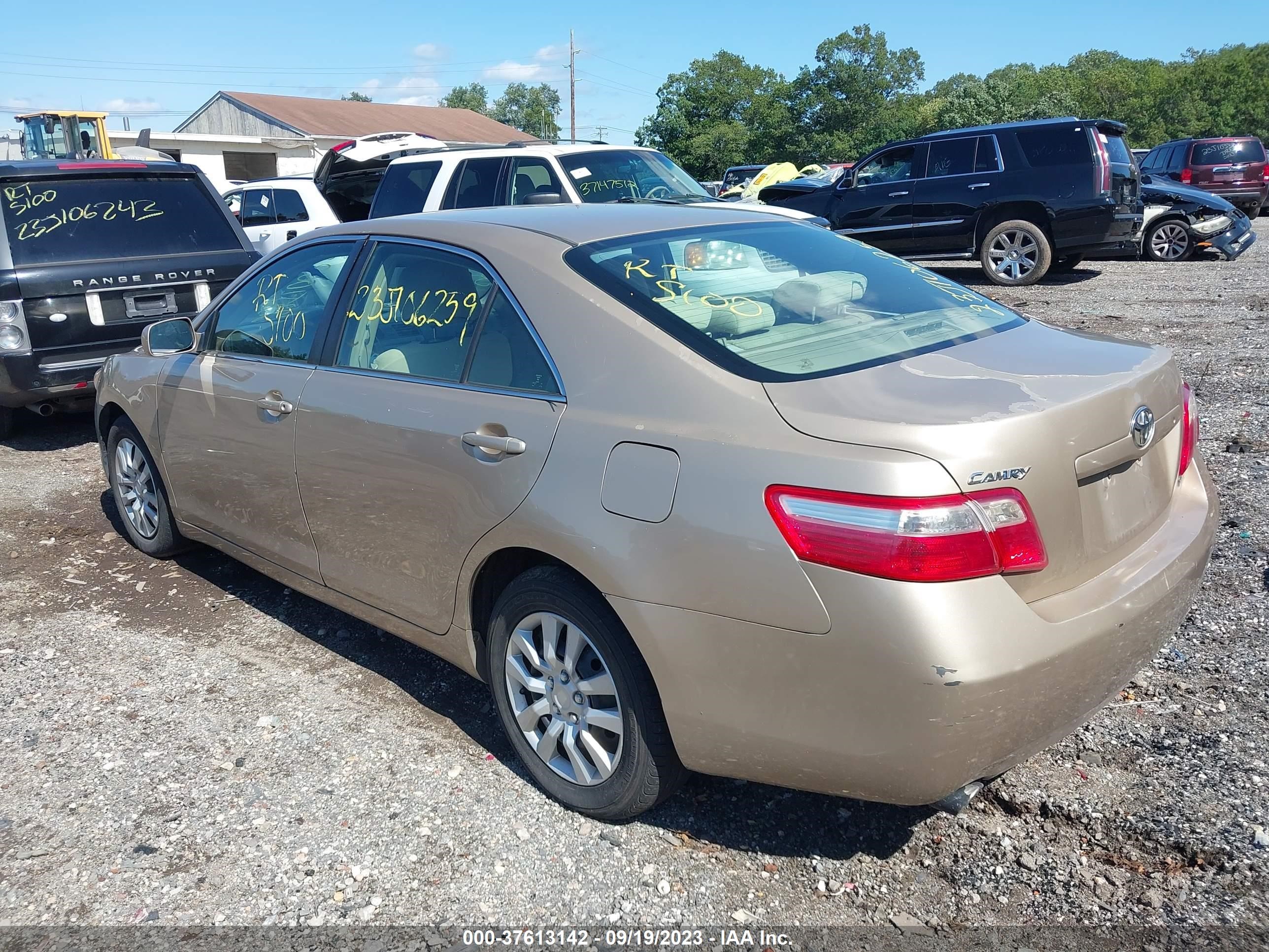 Photo 2 VIN: 4T1BK46K47U044424 - TOYOTA CAMRY 