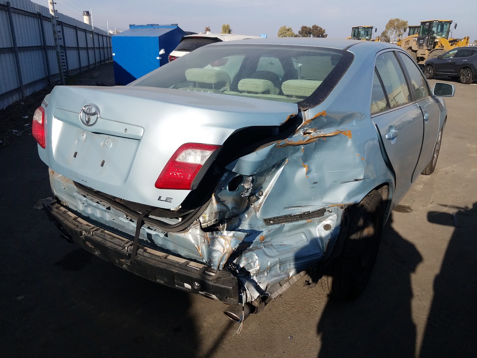 Photo 3 VIN: 4T1BK46K47U545765 - TOYOTA CAMRY LE 