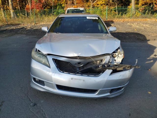 Photo 4 VIN: 4T1BK46K49U077376 - TOYOTA CAMRY SE 