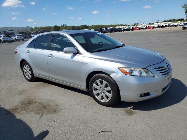 Photo 3 VIN: 4T1BK46K49U595827 - TOYOTA CAMRY SE 