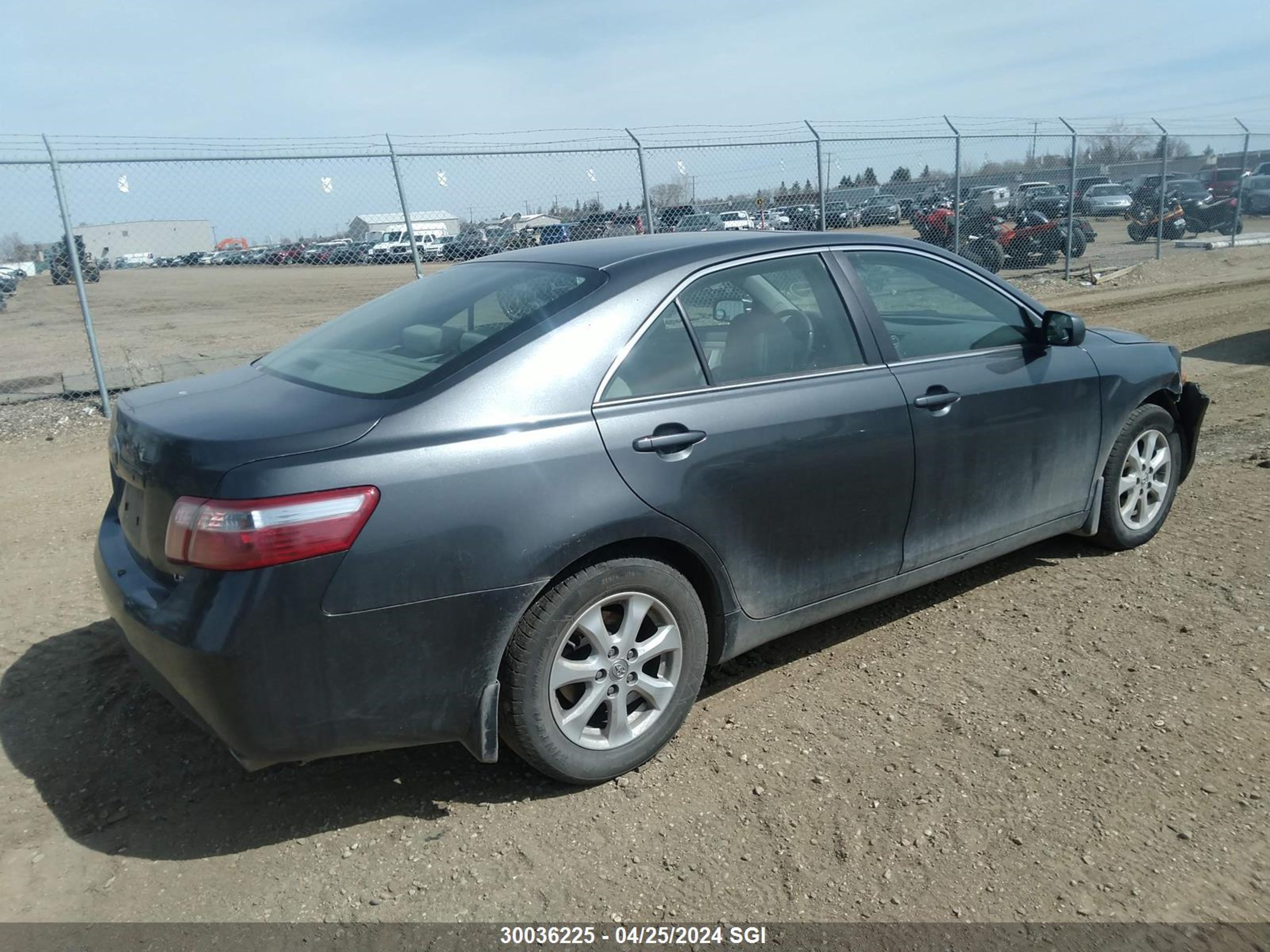 Photo 3 VIN: 4T1BK46K57U013778 - TOYOTA CAMRY 